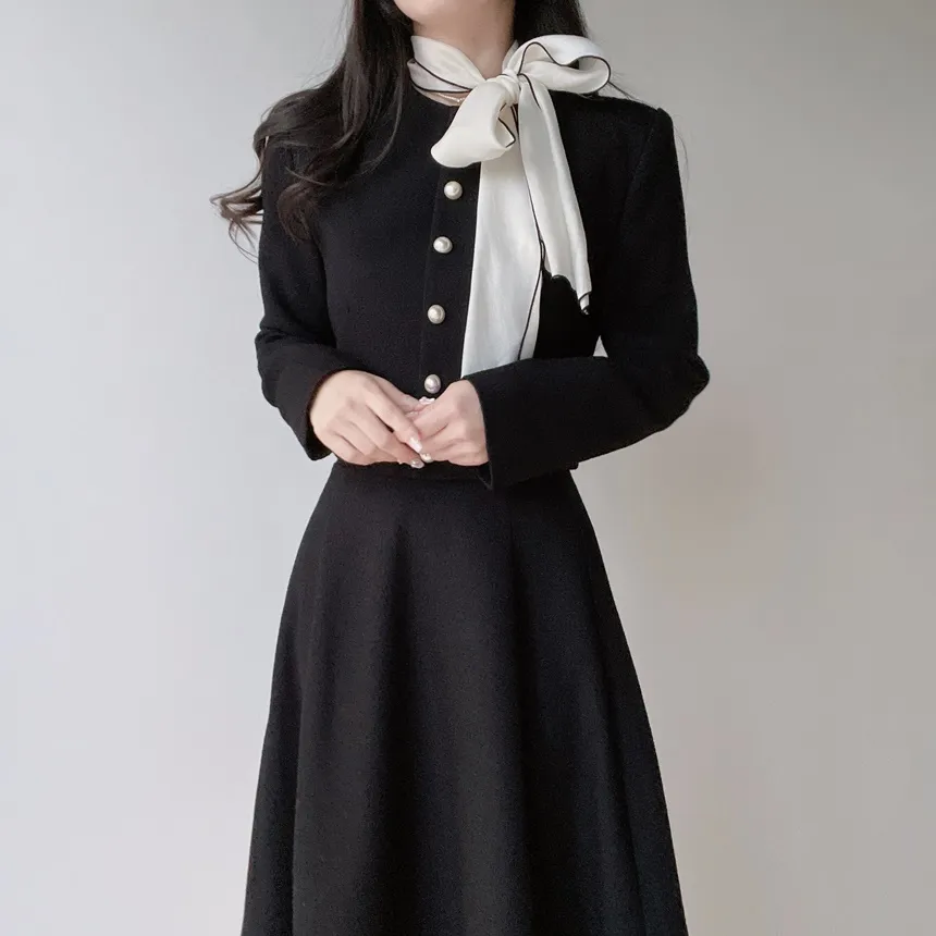 ツイードラウンドネックパール調ボタン肩パッドジャケットスカーフ付 | mirangmirang | 詳細画像56