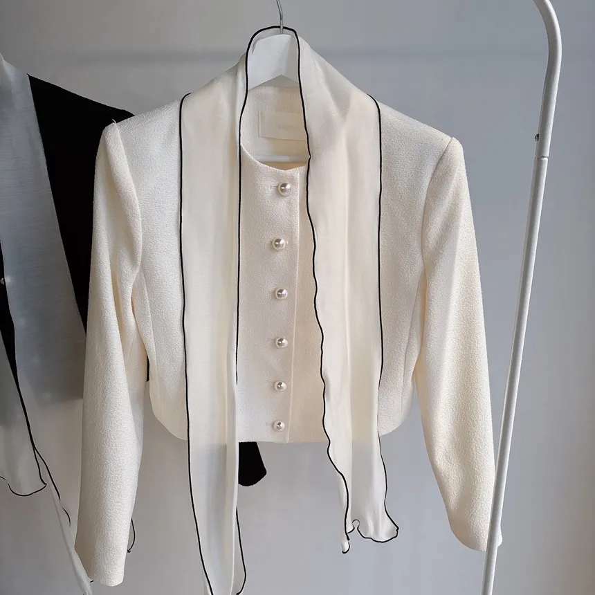 ツイードラウンドネックパール調ボタン肩パッドジャケットスカーフ付 | mirangmirang | 詳細画像69