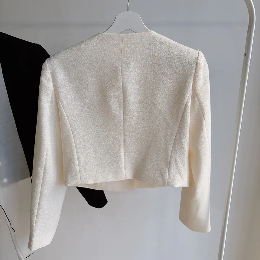 ツイードラウンドネックパール調ボタン肩パッドジャケットスカーフ付 | mirangmirang | 詳細画像71