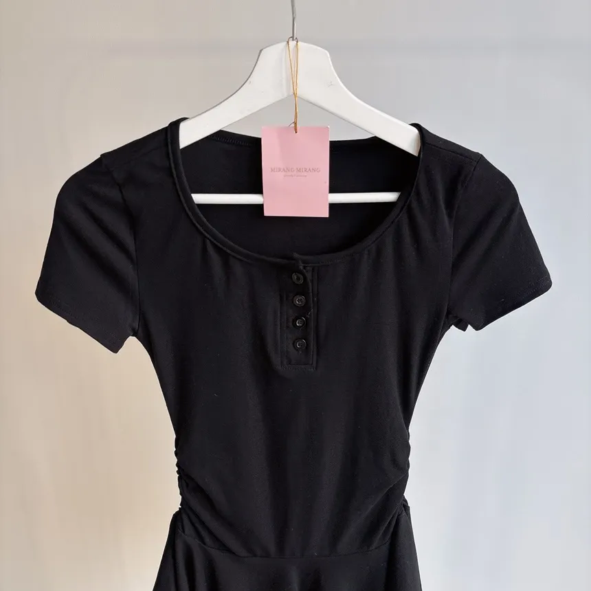 半袖フレアシャーリングヘンリーネックボタンワンピース | mirangmirang | 詳細画像11