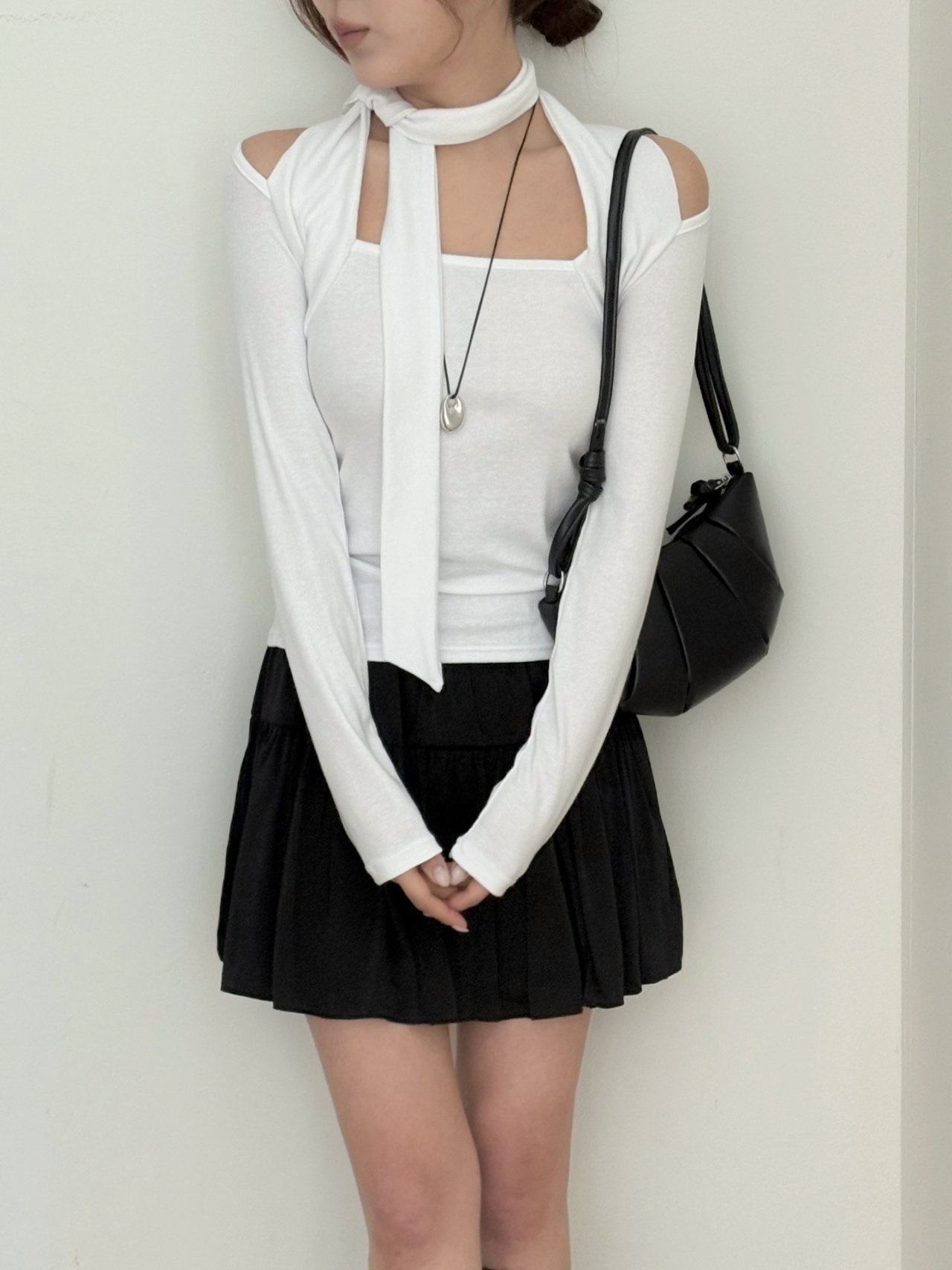 オフショルダーシャーリング長袖Tシャツ | 詳細画像2