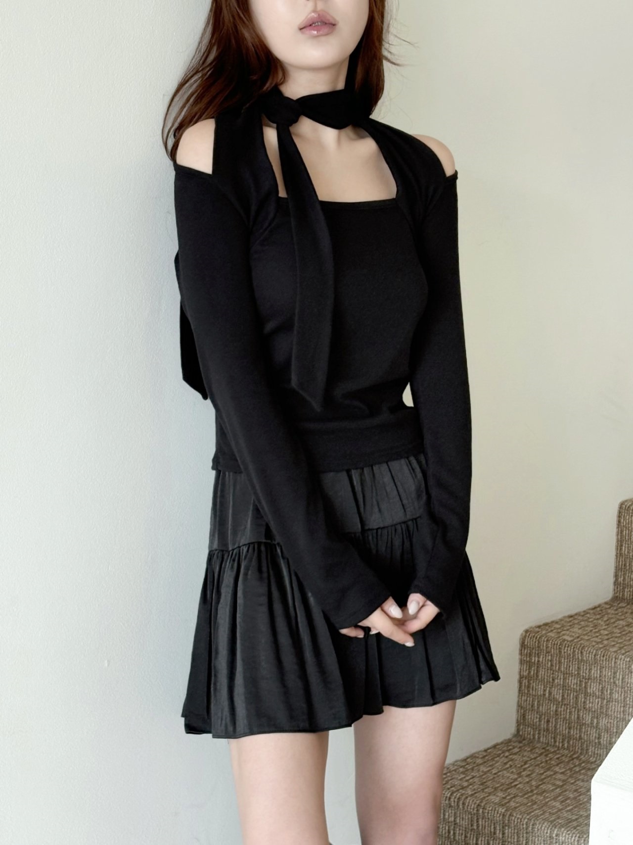 オフショルダーシャーリング長袖Tシャツ | 詳細画像11