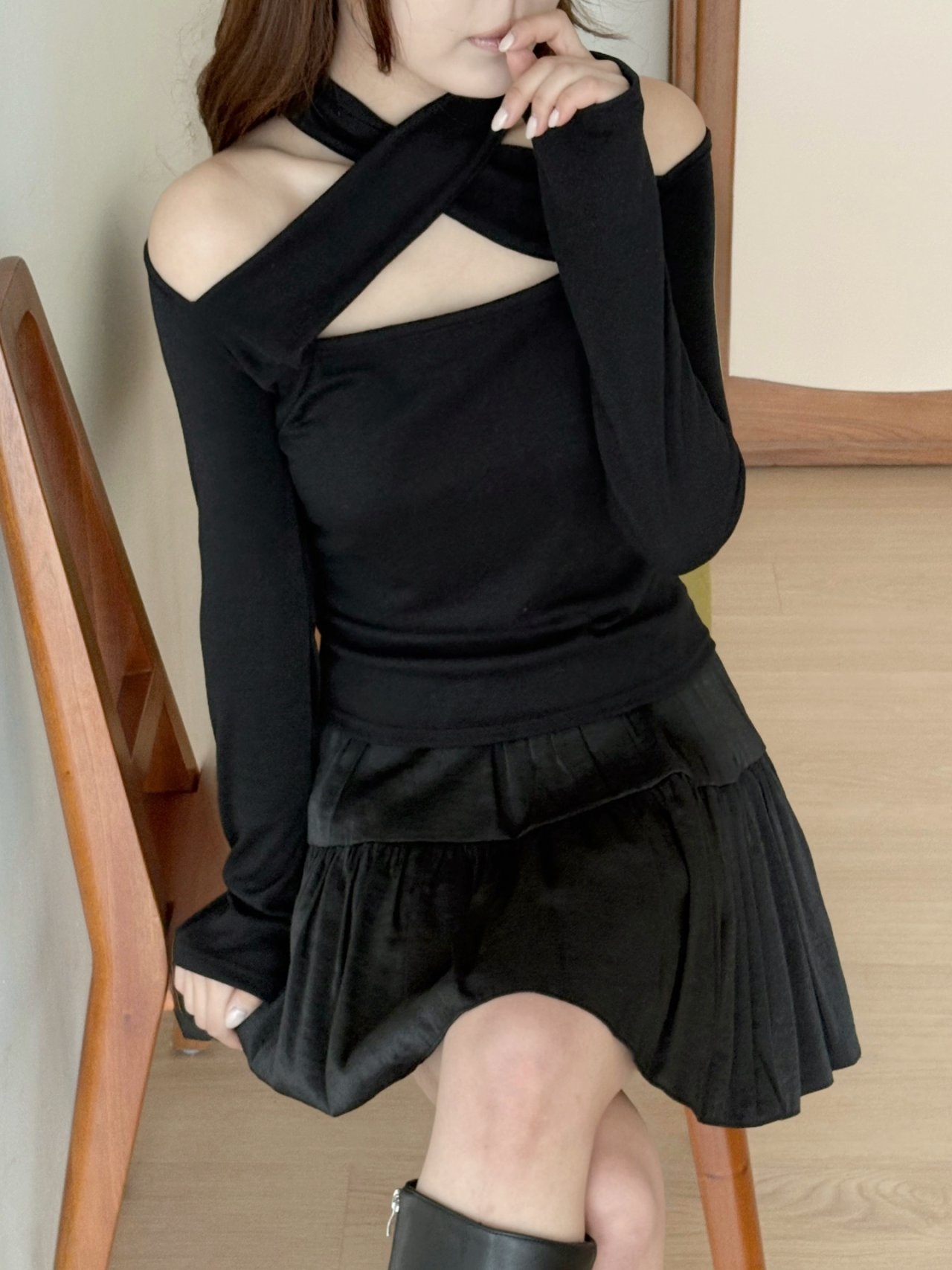 オフショルダーシャーリング長袖Tシャツ | 詳細画像12