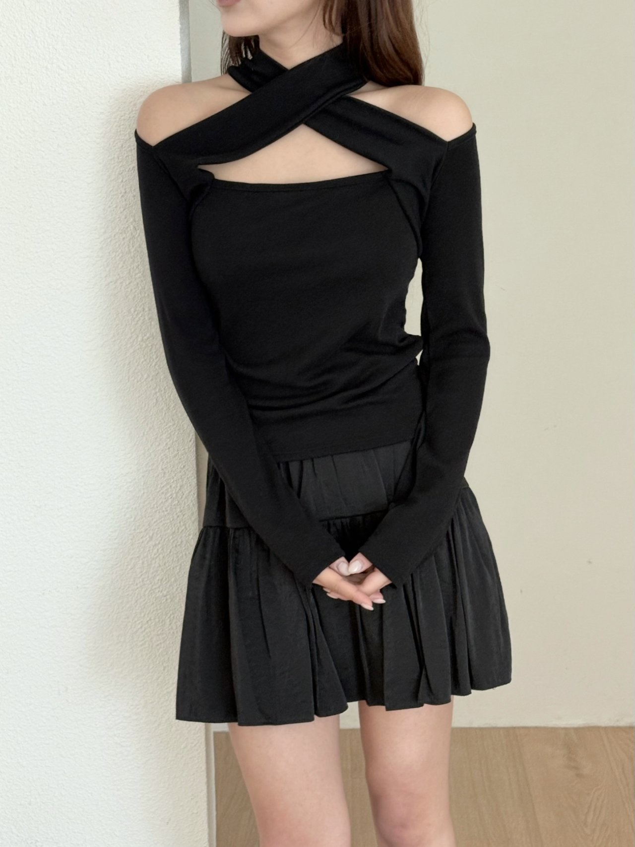 オフショルダーシャーリング長袖Tシャツ | 詳細画像14