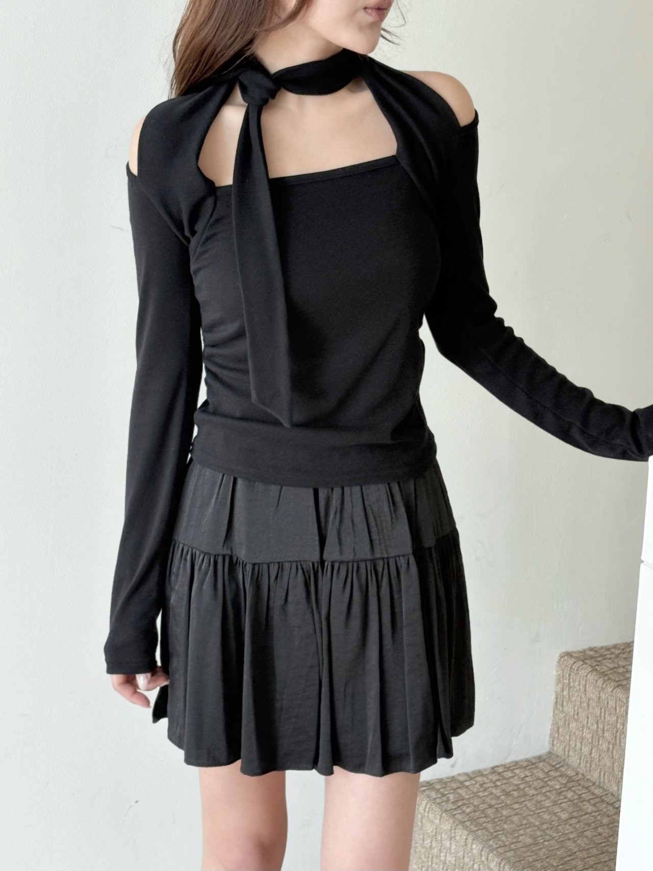 オフショルダーシャーリング長袖Tシャツ | 詳細画像16