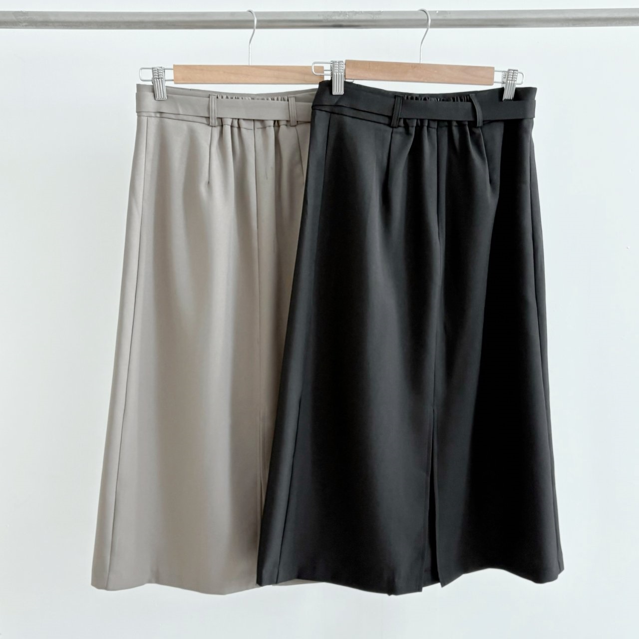 スリットピンタックバックゴムロングスカートストラップ付 | 詳細画像15