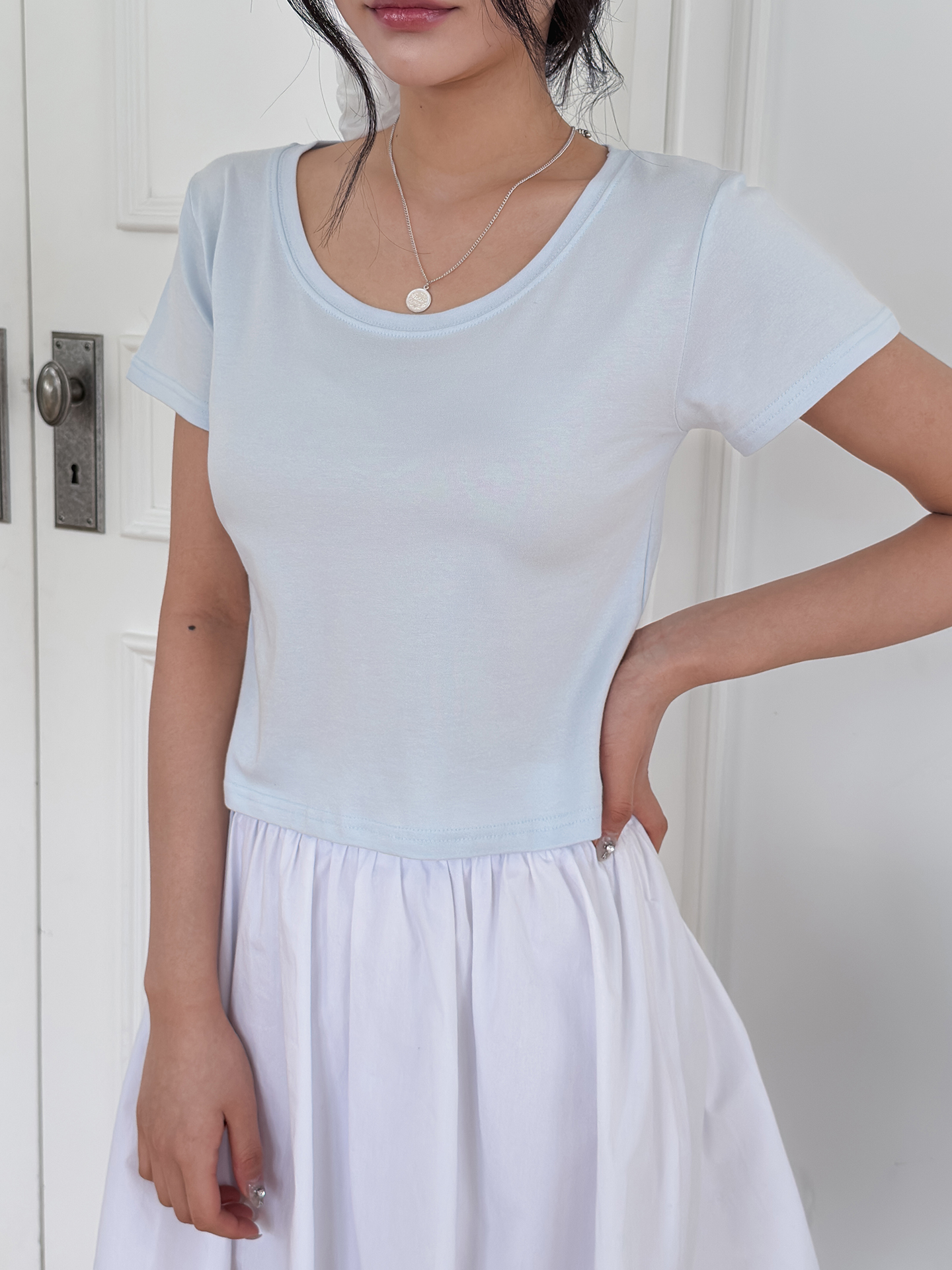 Uネックシンプルベーシッククロップド半袖無地Tシャツ | 詳細画像9