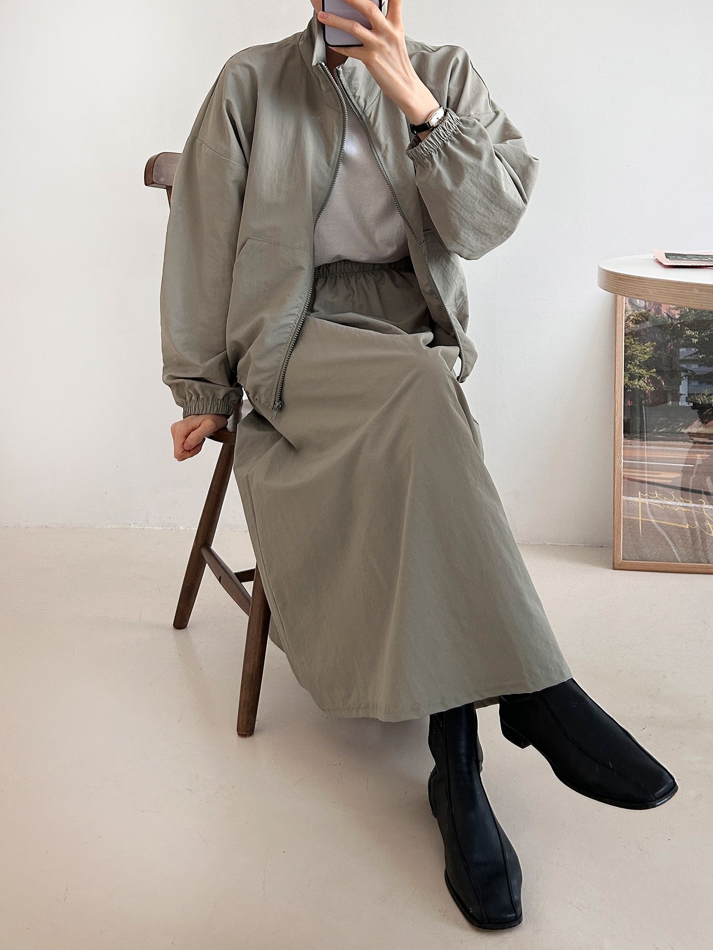 ナイロンジップアップポケットウエストゴムドローコードロング長袖Aラインカンガルーポケットセットアップスカートジャンパー | 詳細画像7