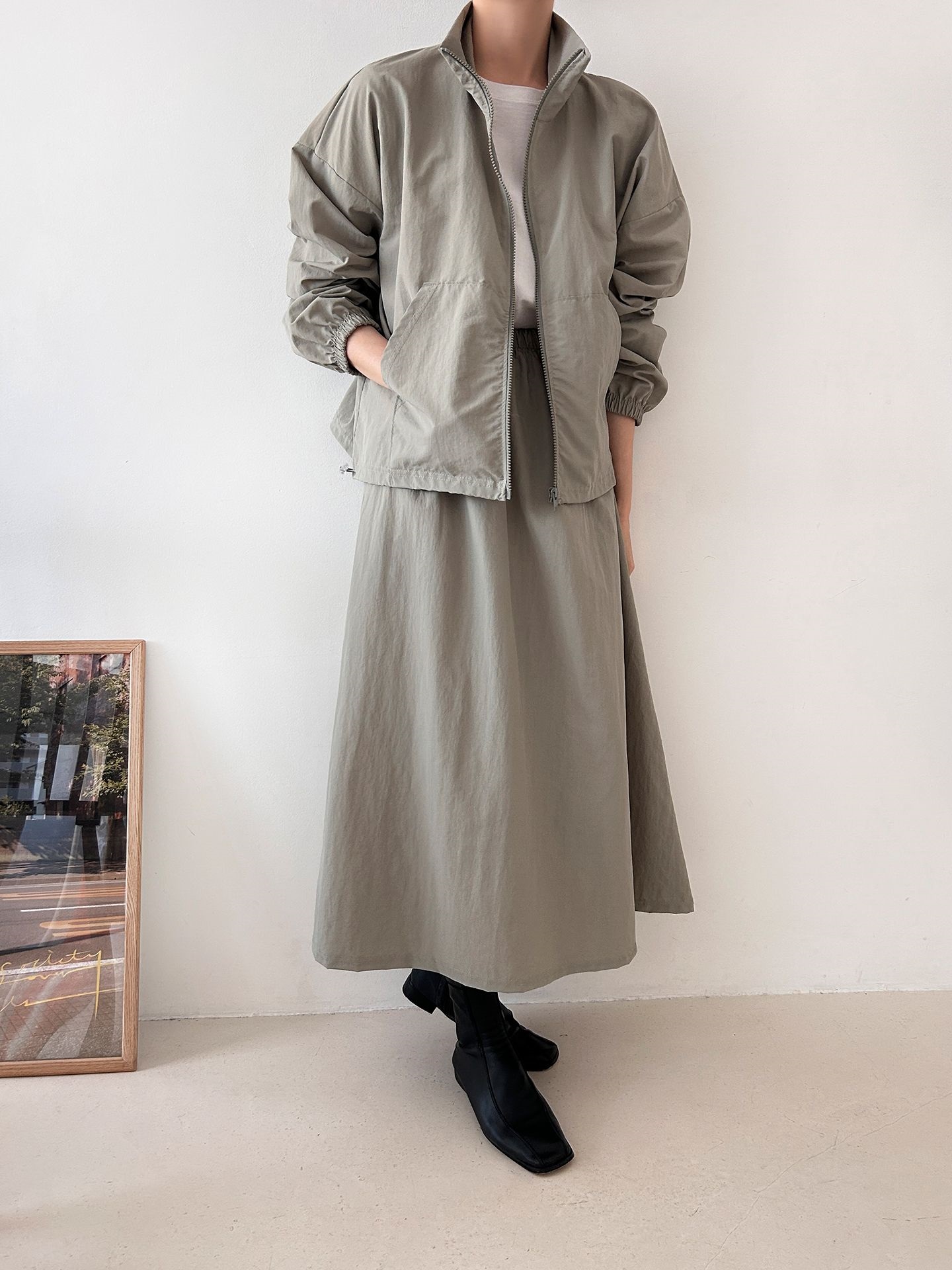 ナイロンジップアップポケットウエストゴムドローコードロング長袖Aラインカンガルーポケットセットアップスカートジャンパー | 詳細画像10