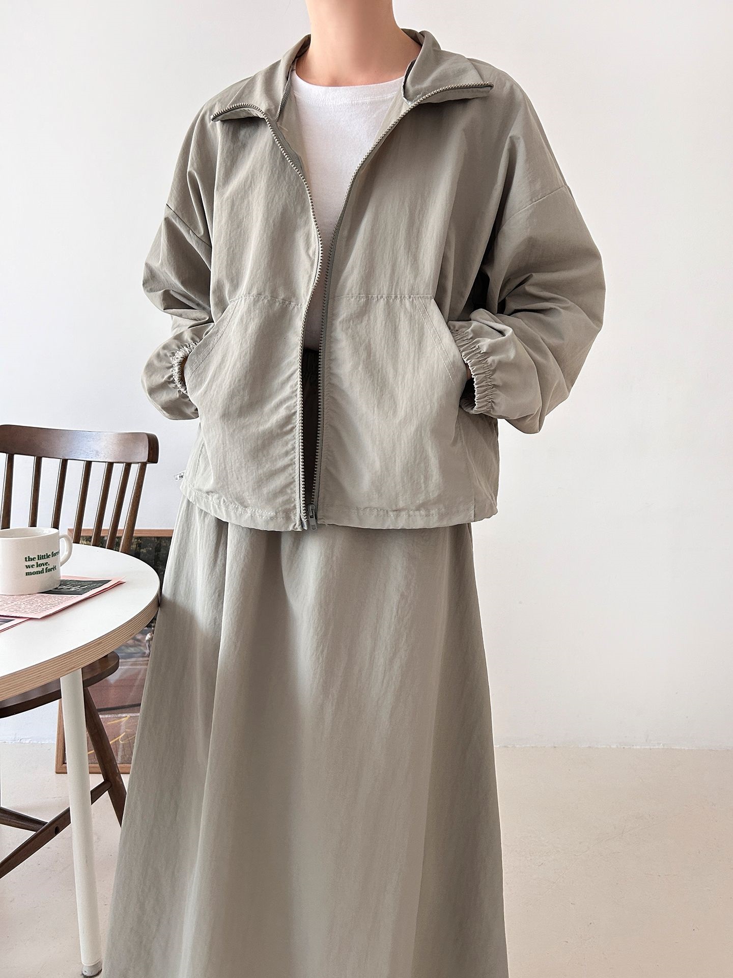 ナイロンジップアップポケットウエストゴムドローコードロング長袖Aラインカンガルーポケットセットアップスカートジャンパー | 詳細画像11