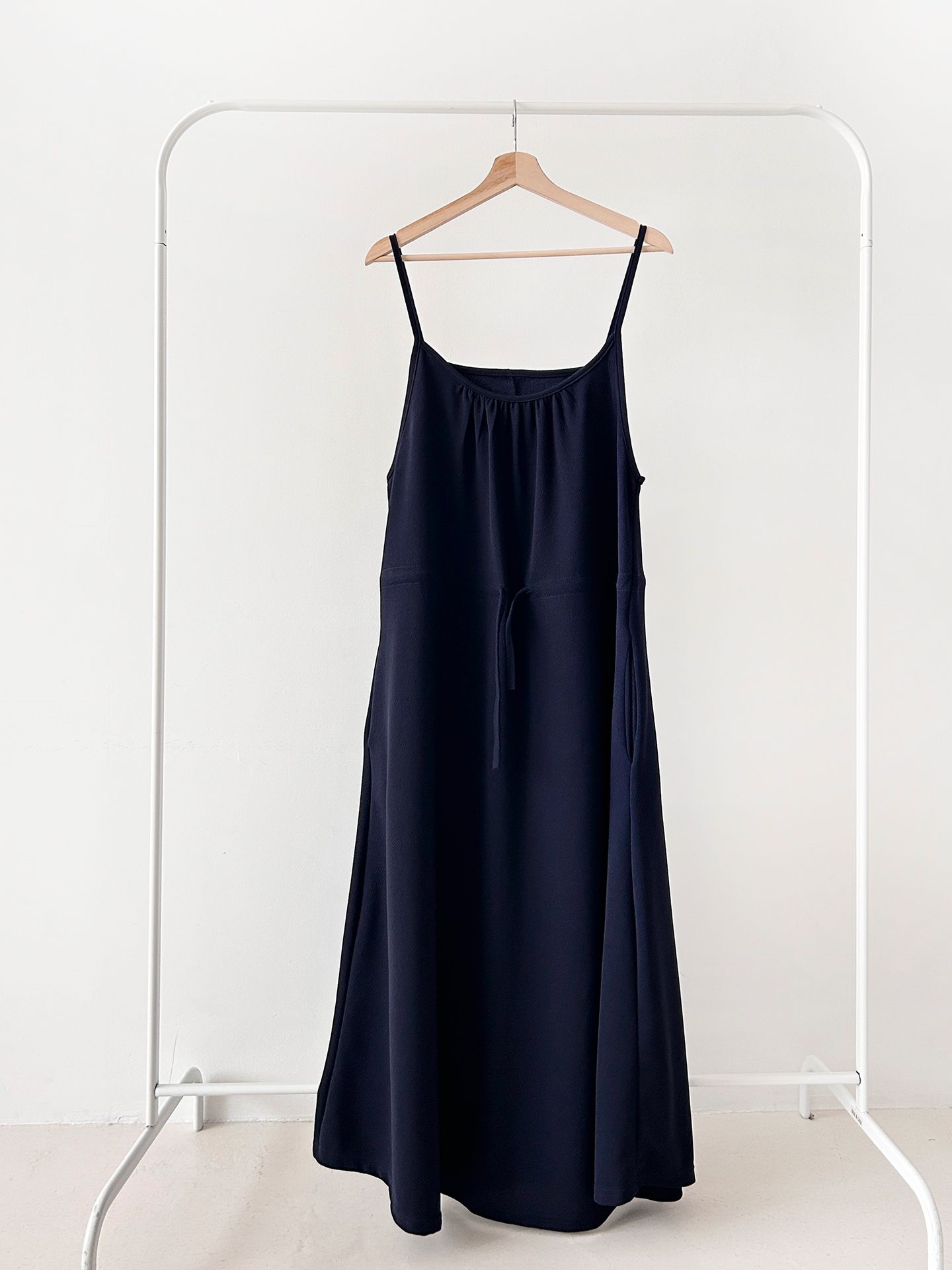 シャーリングドローストリングポケットロングキャミワンピース | 詳細画像50