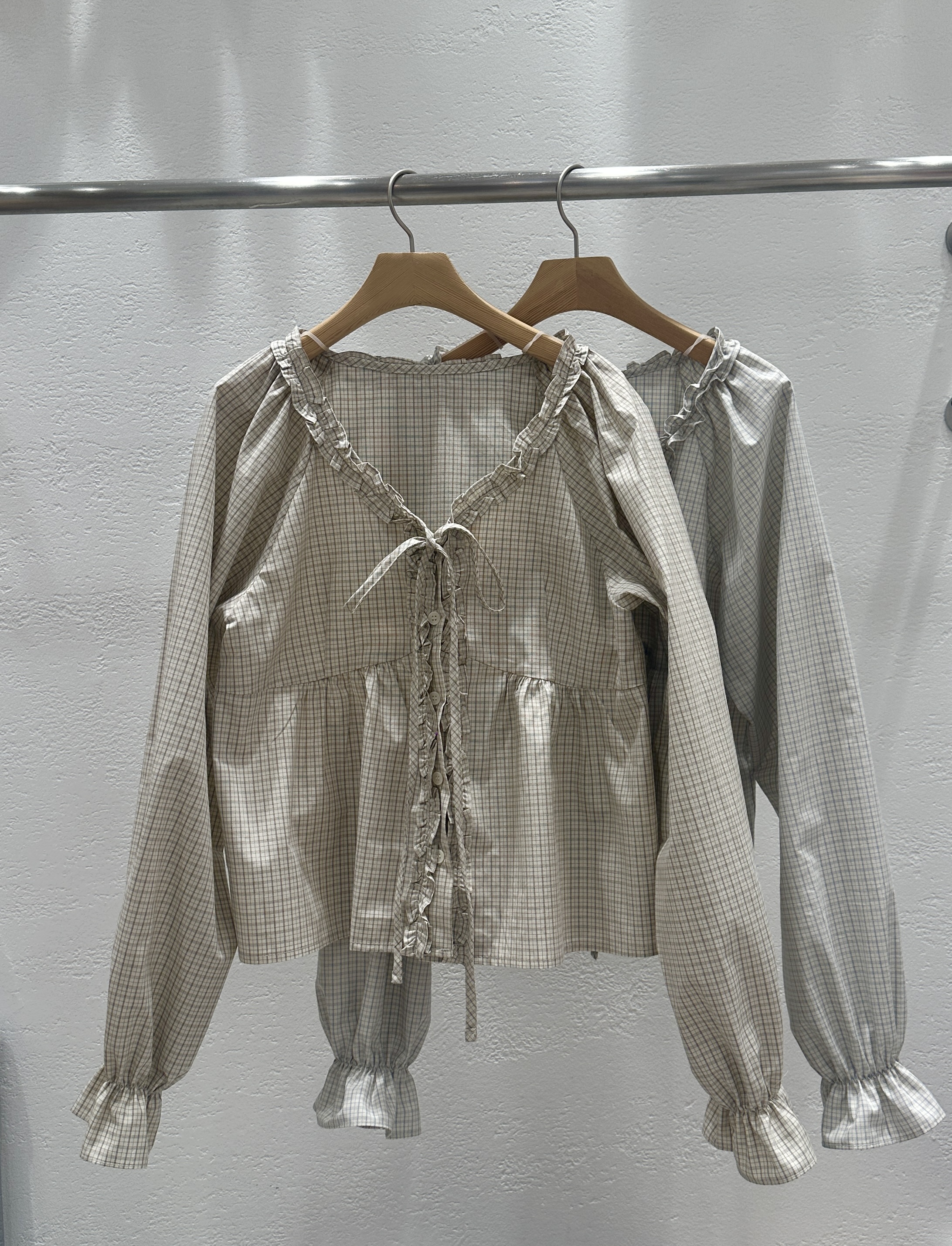 コットンリボンボタンフリル長袖チェックブラウス | 詳細画像19