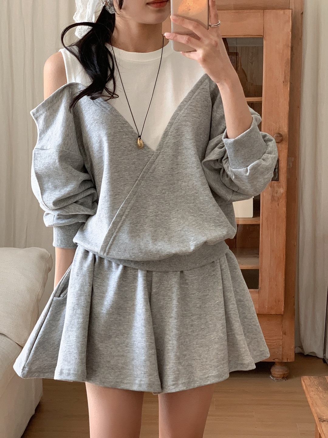 ポケットウエストゴムショートオープンショルダー長袖ダイアゴナル配色セットアップ | 詳細画像4