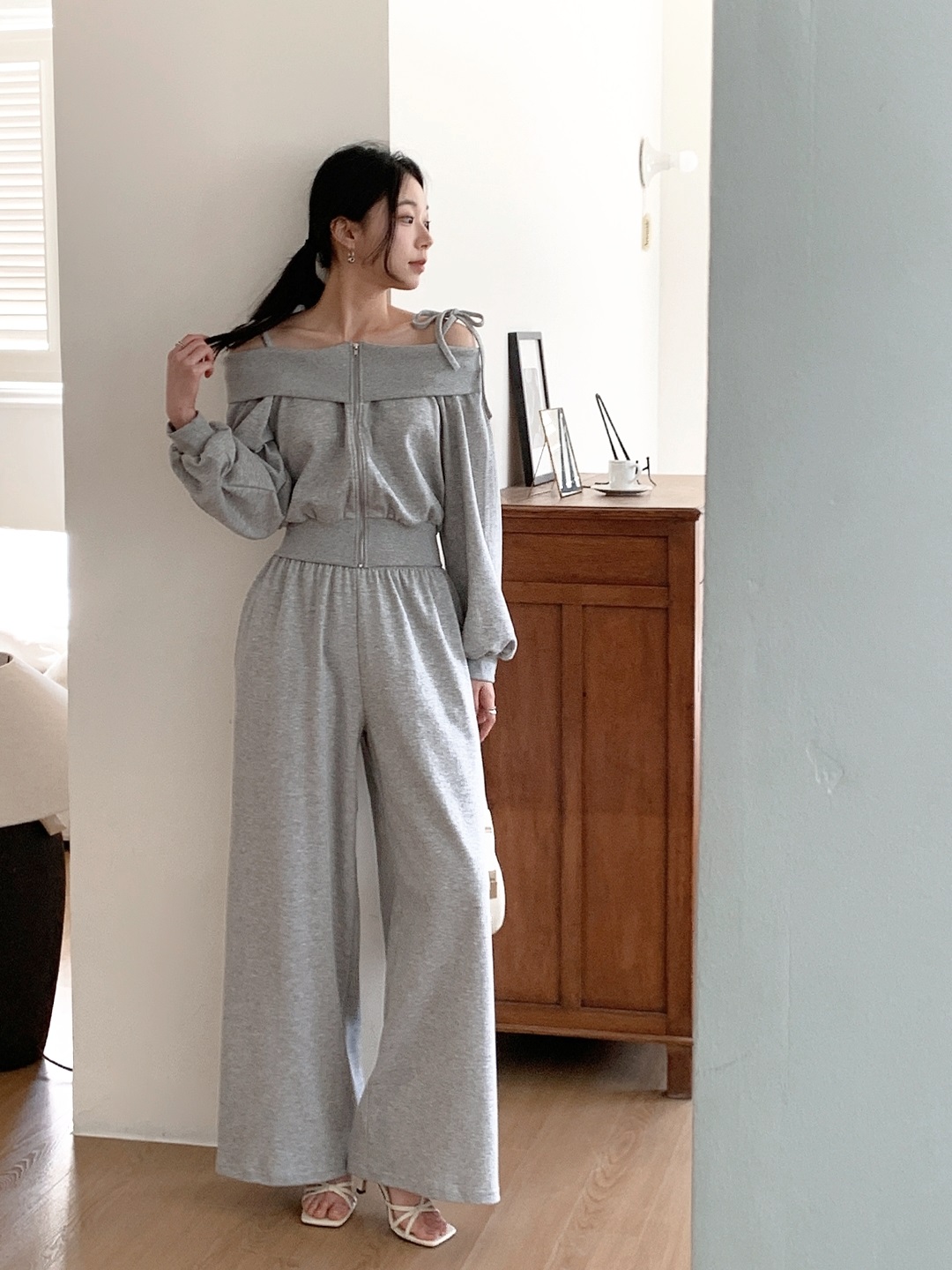 リボンジップアップオフショルダーウエストゴムクロップド長袖ワイドセットアップ | 詳細画像3