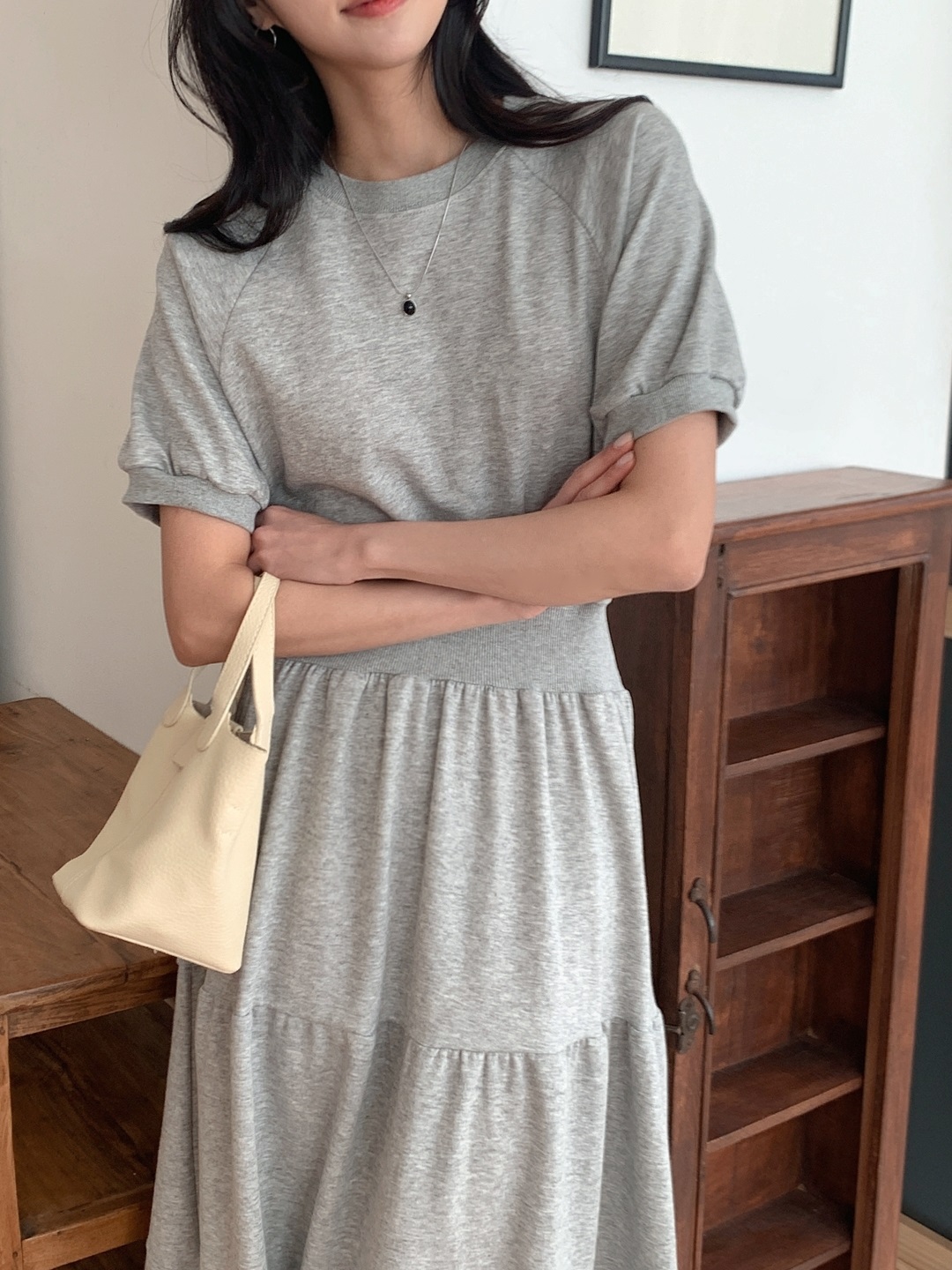 ラウンドネックティアードラグランロング半袖ワンピース | 詳細画像9