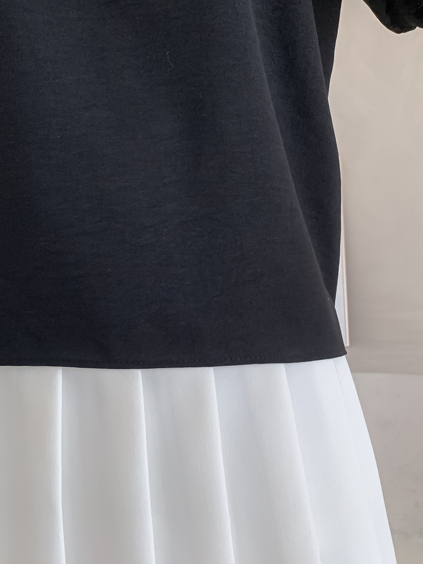 ラウンドネックパフスリーブルーズ半袖レタリングブラウス | 詳細画像7