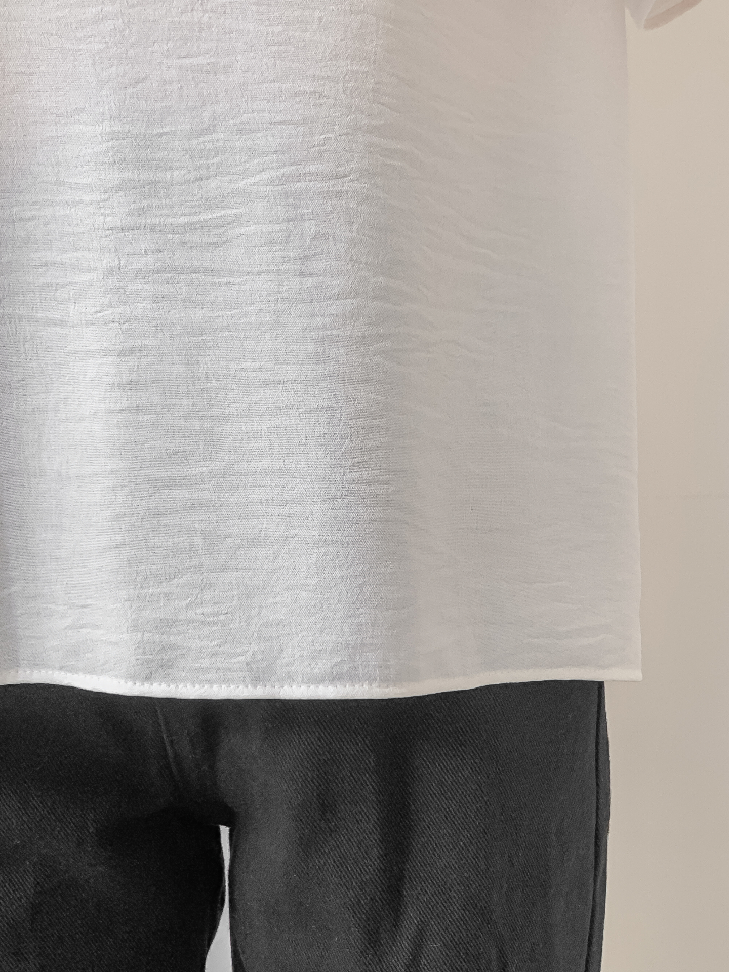 ラウンドネックルーズ半袖レタリング配色ブラウス | 詳細画像10