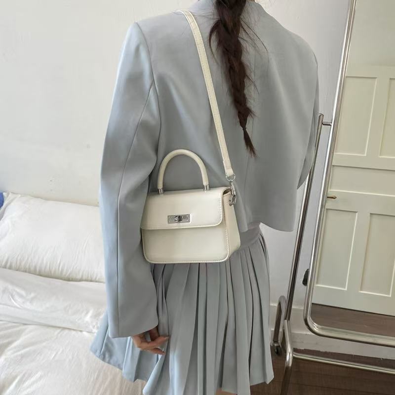 レザー調グロスノットDリング無地ショルダーバッグストラップセット(バックルあり) | 詳細画像3