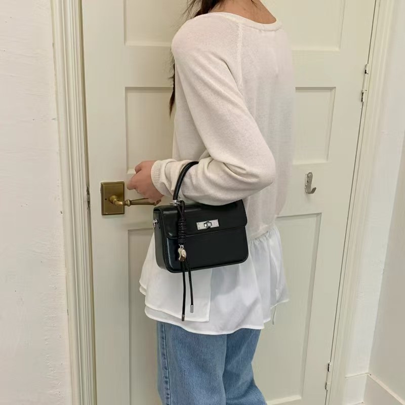 レザー調グロスノットDリング無地ショルダーバッグストラップセット(バックルあり) | 詳細画像12