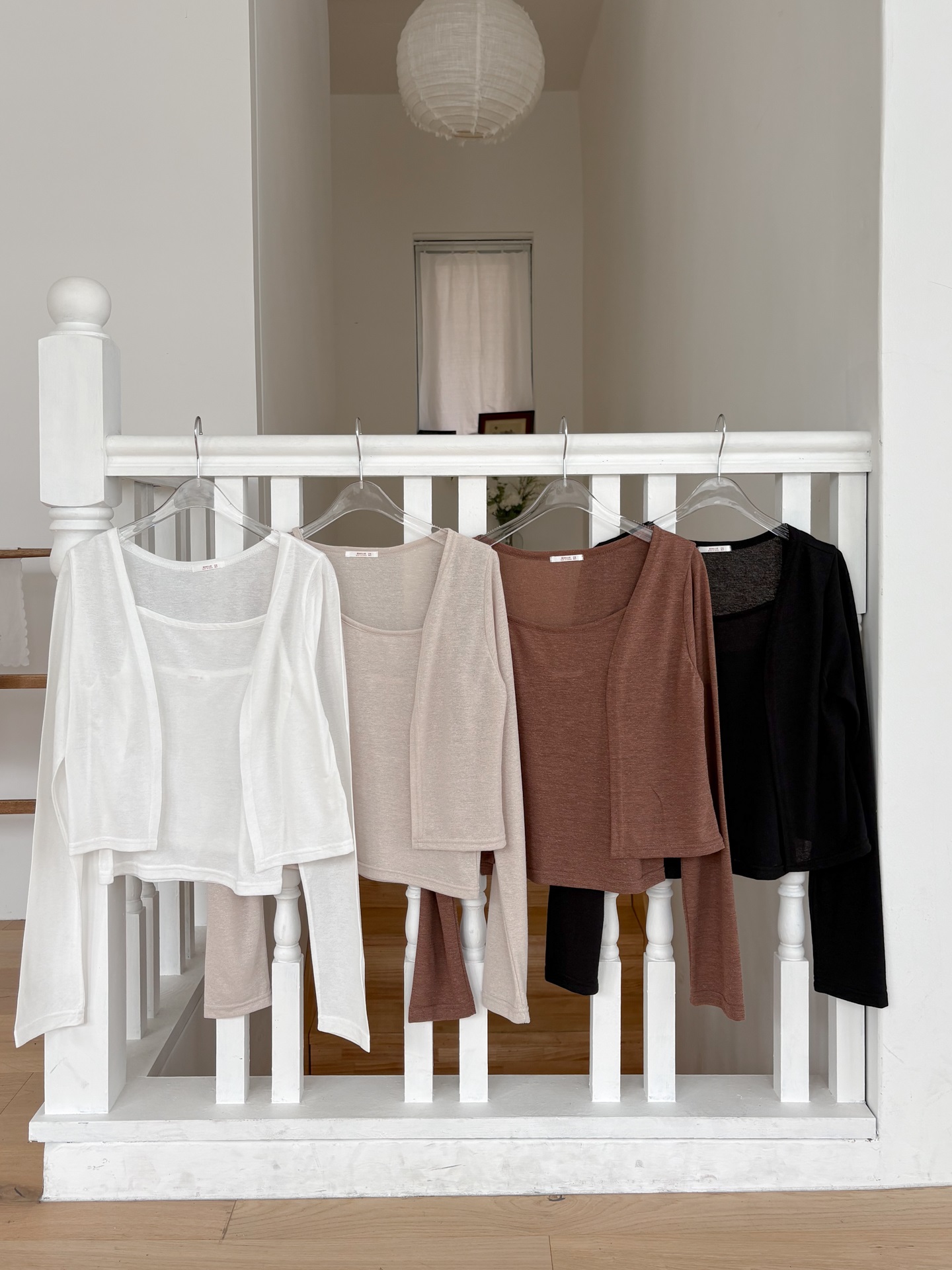 リネン混クロップドスリム長袖オープンタイプ無地カーディガンキャミソールアンサンブル | 詳細画像13