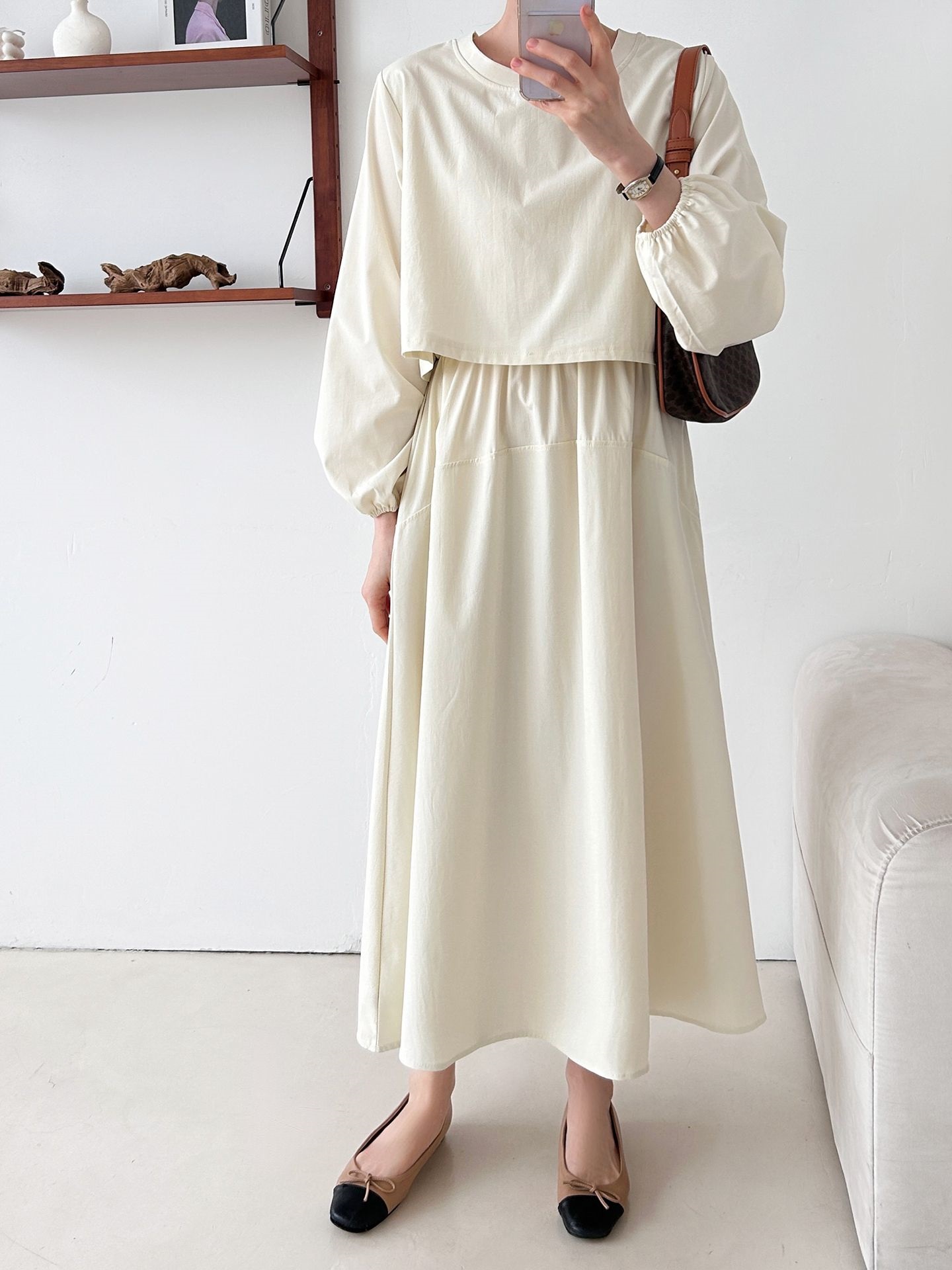 ラウンドネックシャーリングパフスリーブレイヤード風ロング長袖フレアAライン無地ワンピース | 詳細画像7