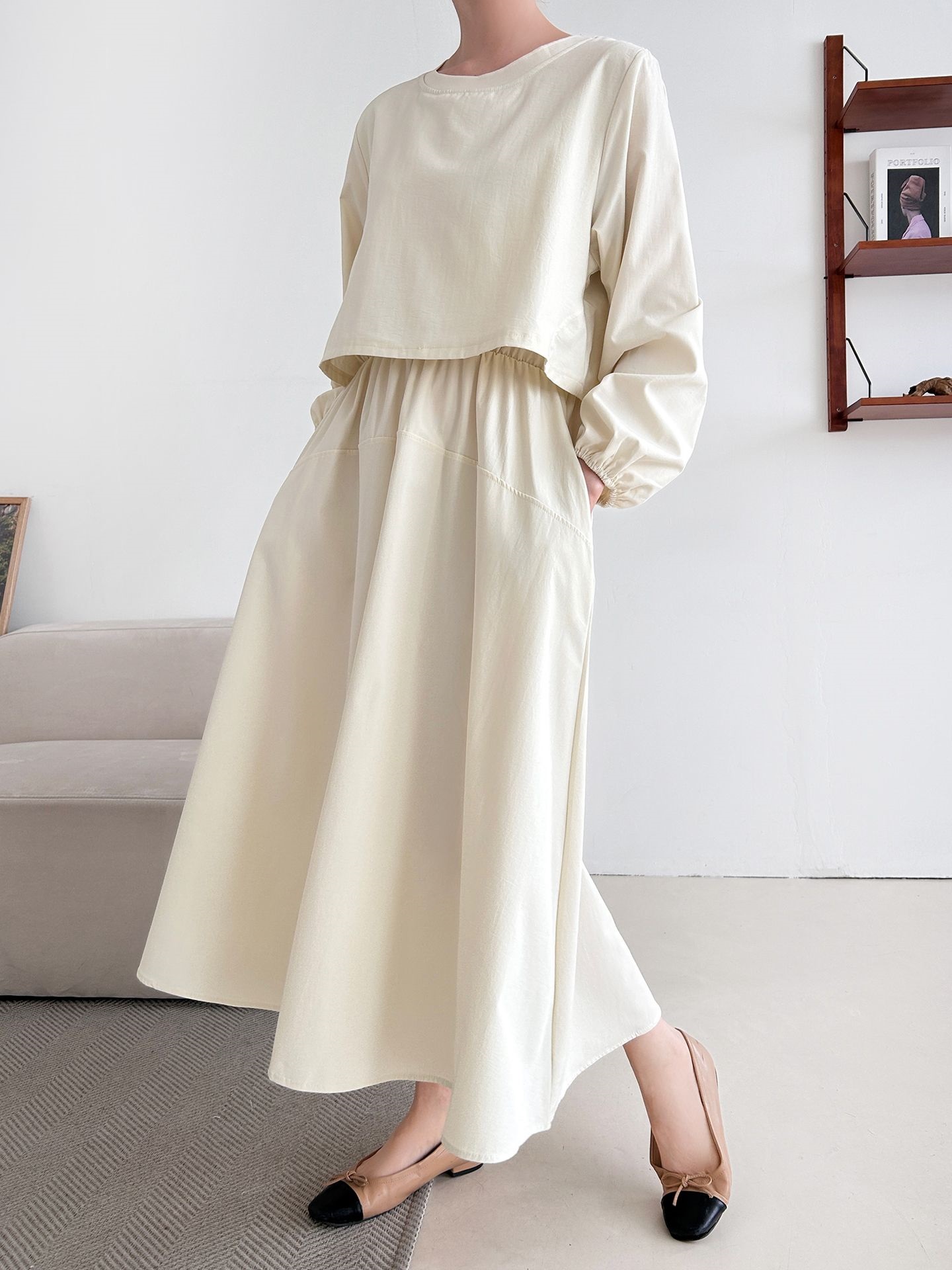 ラウンドネックシャーリングパフスリーブレイヤード風ロング長袖フレアAライン無地ワンピース | 詳細画像8