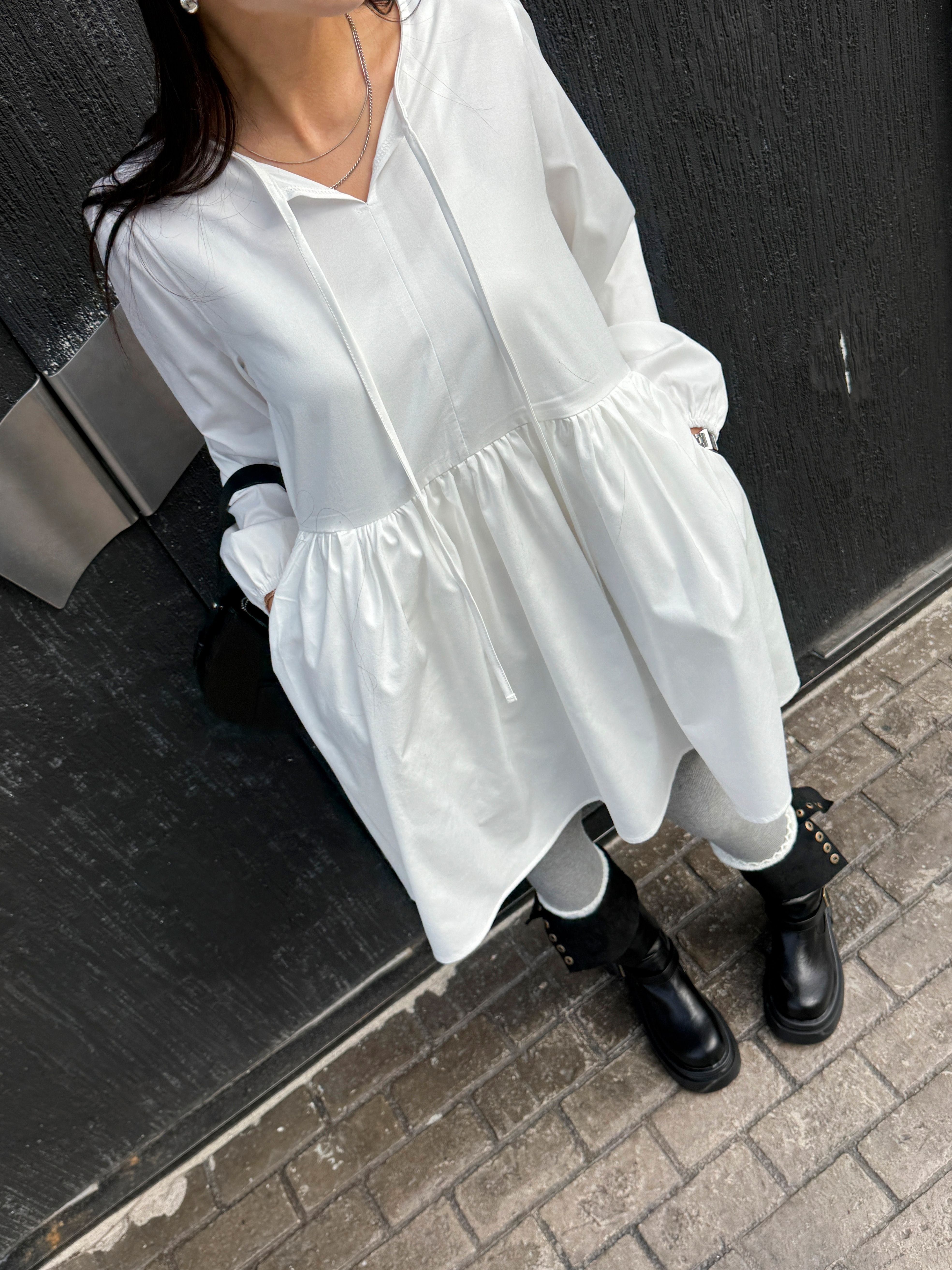 ストラップポケットパフスリーブオーバーサイズルーズ長袖ギャザーフレアAラインミニ無地ワンピース | 詳細画像5