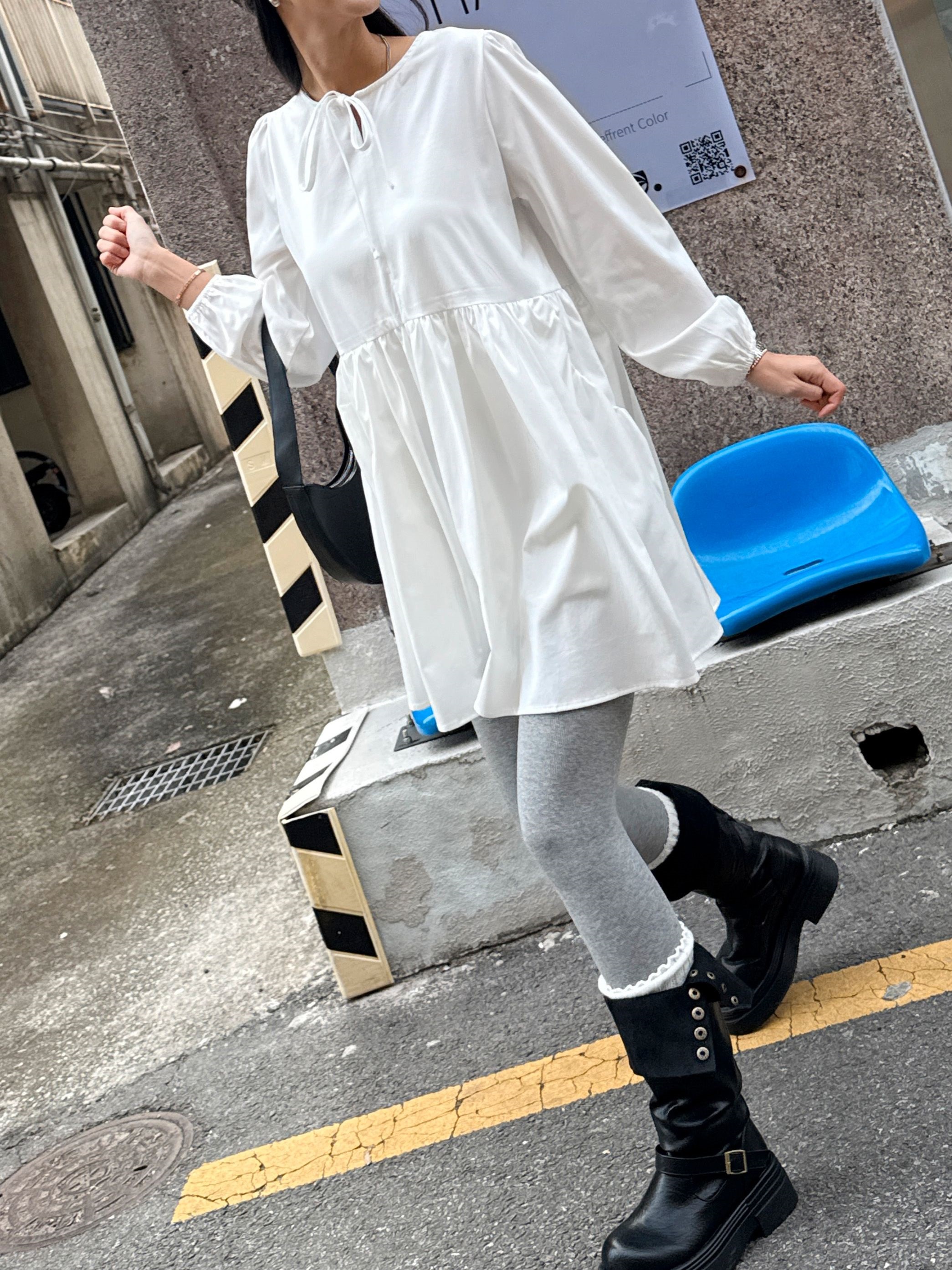 ストラップポケットパフスリーブオーバーサイズルーズ長袖ギャザーフレアAラインミニ無地ワンピース | 詳細画像8