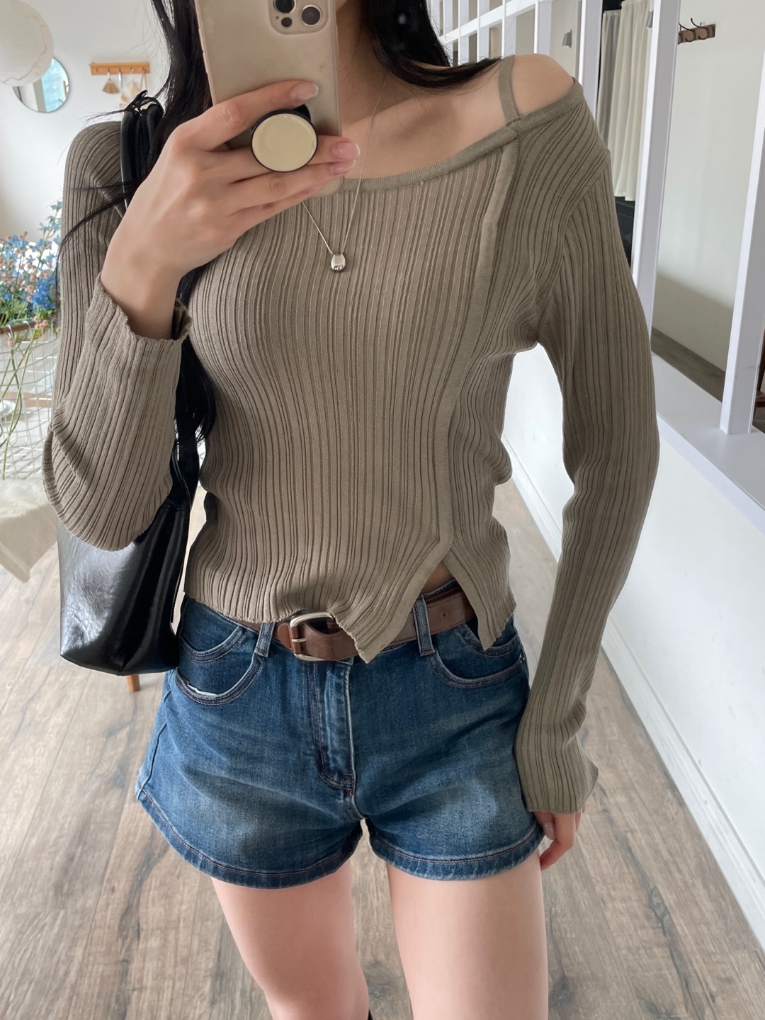 リブアンバランスネックスリットスリムベルスリーブアンバランス長袖無地ニット | 詳細画像15