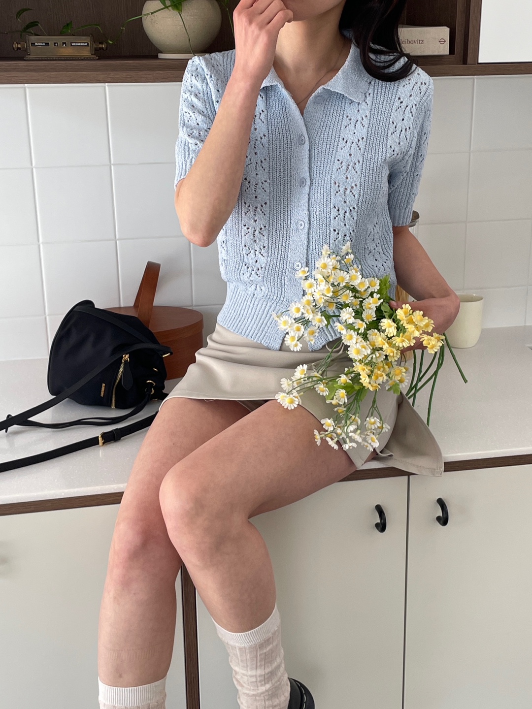 ブークレアクリルボタンカラーパンチング半袖花柄カーディガン | 詳細画像5