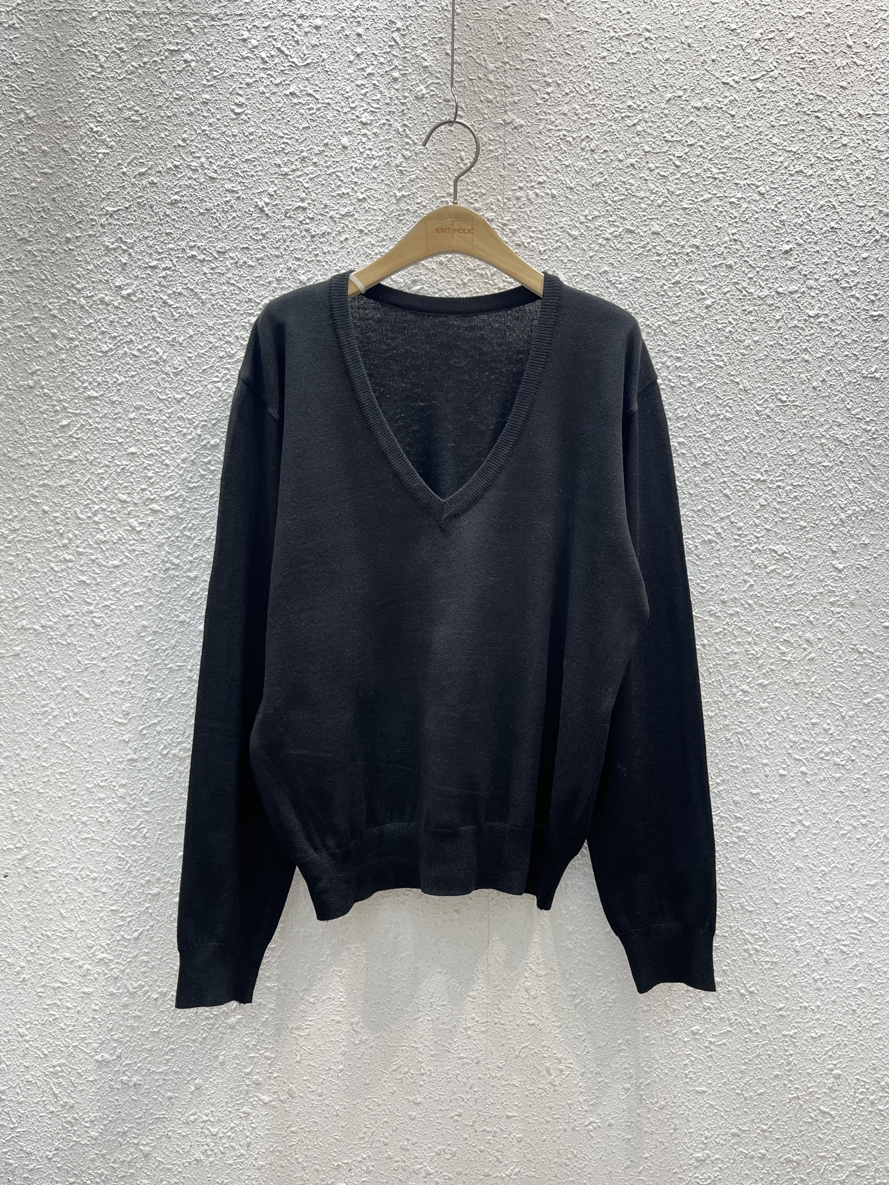 Vネックルーズ長袖無地ニット | 詳細画像14