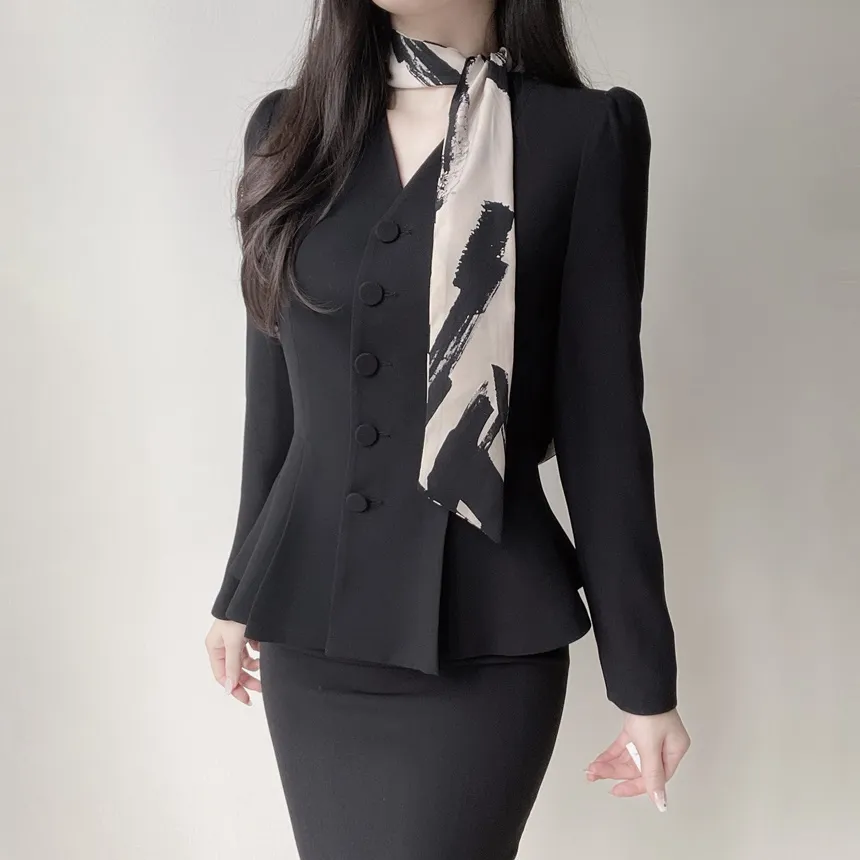 Vネックノーカラー肩パッドペプラムパフスリーブ長袖ジャケットスカーフ付 | mirangmirang | 詳細画像3