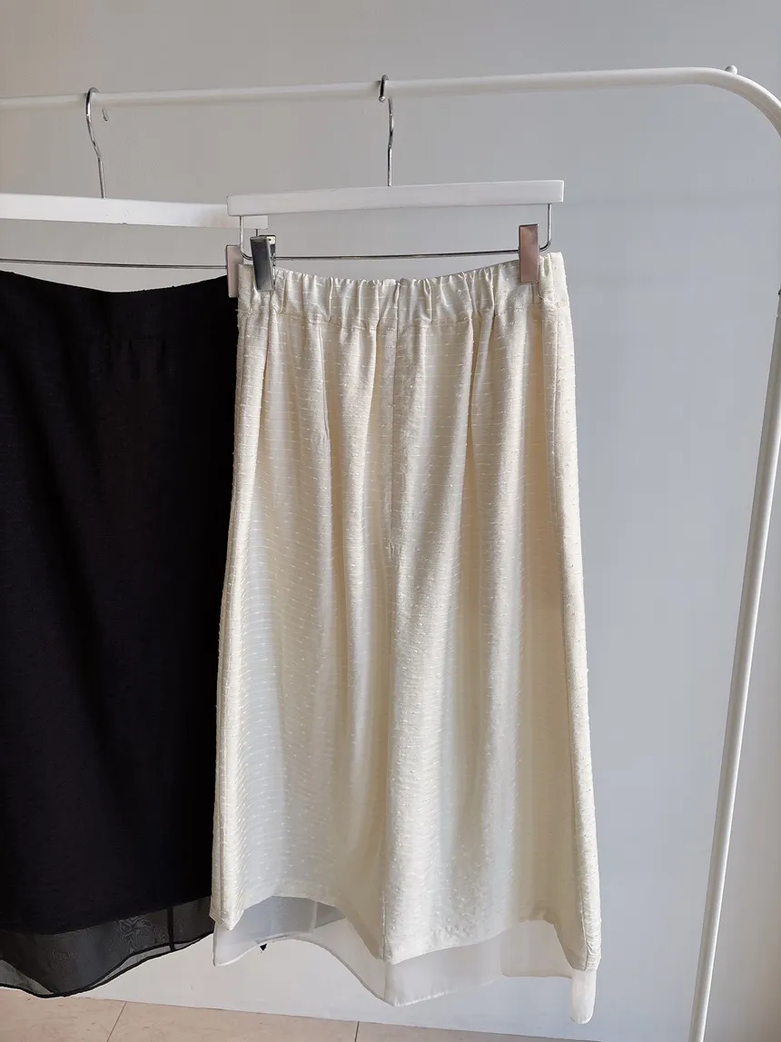 スリットバックゴムレイヤード風フェイクボタン刺繍スカート | mirangmirang | 詳細画像26