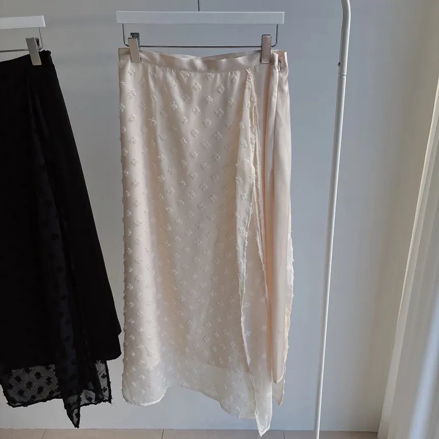 ラップ調リボン(固定)サイドジップロング花柄刺繍スカート | mirangmirang | 詳細画像25