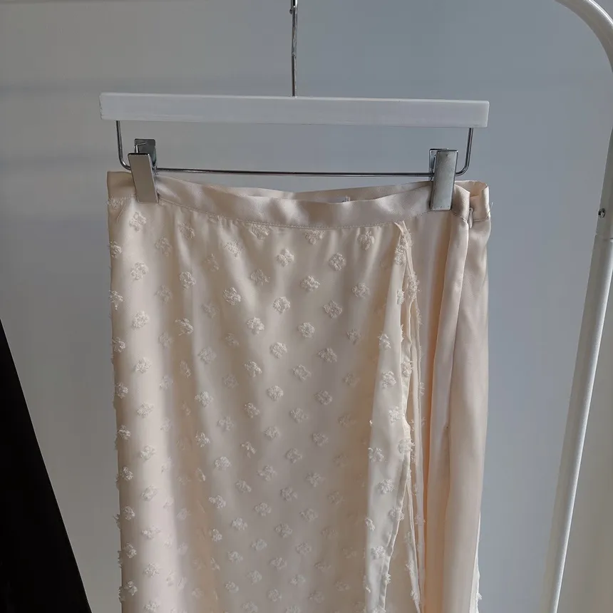 ラップ調リボン(固定)サイドジップロング花柄刺繍スカート | mirangmirang | 詳細画像26