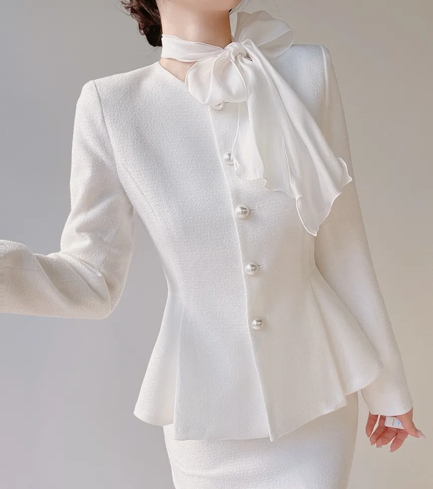 ツイードラウンドネックパール調ボタン肩パッドペプラムジャケットスカーフ付 | mirangmirang | 詳細画像2