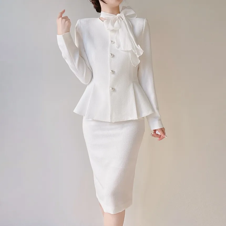 ツイードラウンドネックパール調ボタン肩パッドペプラムジャケットスカーフ付 | mirangmirang | 詳細画像7