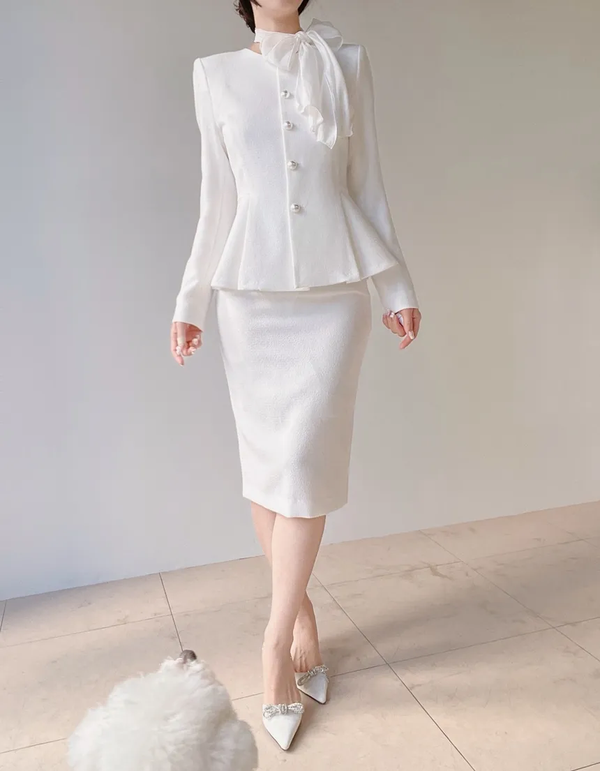 ツイードラウンドネックパール調ボタン肩パッドペプラムジャケットスカーフ付 | mirangmirang | 詳細画像9