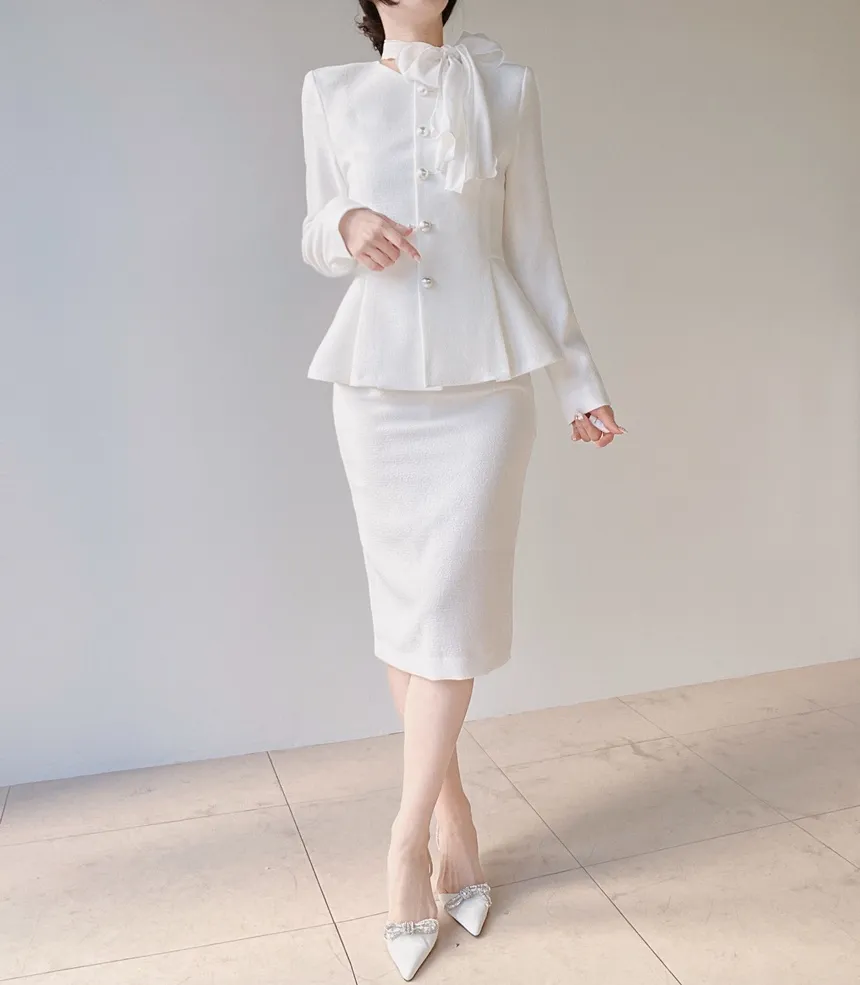 ツイードラウンドネックパール調ボタン肩パッドペプラムジャケットスカーフ付 | mirangmirang | 詳細画像13