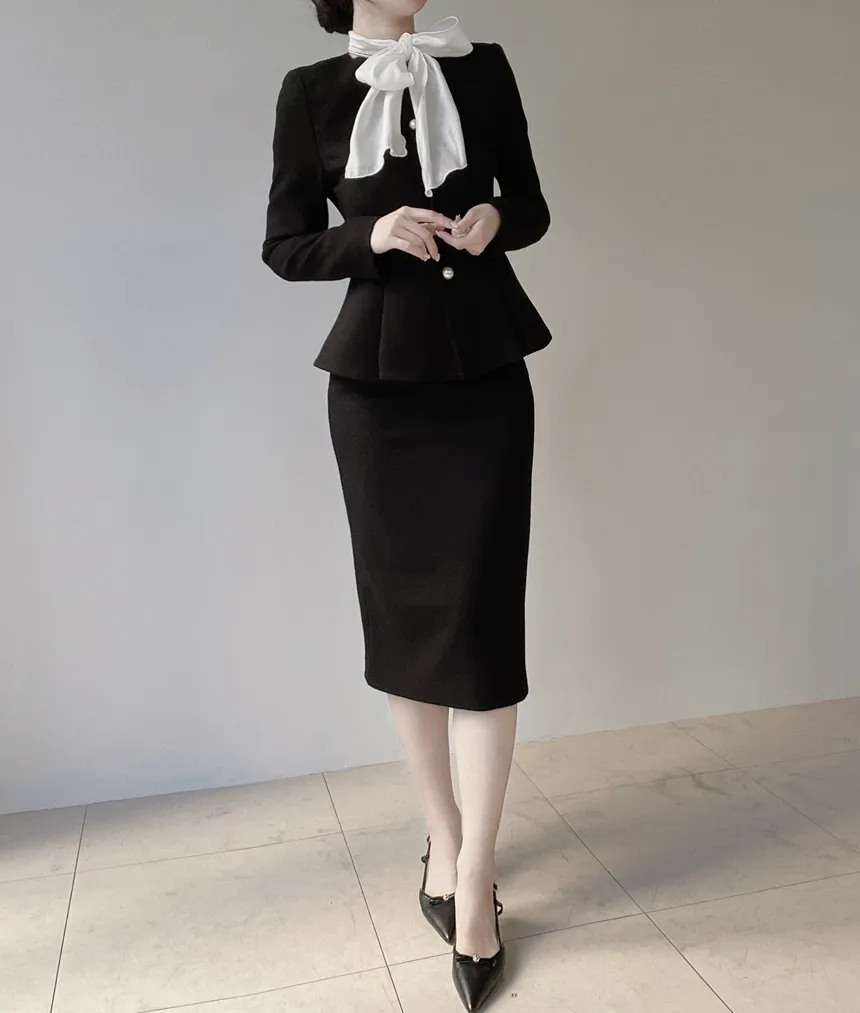 ツイードラウンドネックパール調ボタン肩パッドペプラムジャケットスカーフ付 | mirangmirang | 詳細画像39