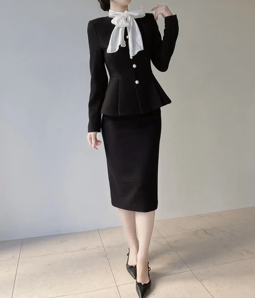 ツイードラウンドネックパール調ボタン肩パッドペプラムジャケットスカーフ付 | mirangmirang | 詳細画像40