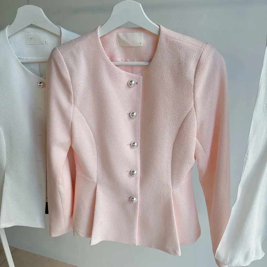 ツイードラウンドネックパール調ボタン肩パッドペプラムジャケットスカーフ付 | mirangmirang | 詳細画像60