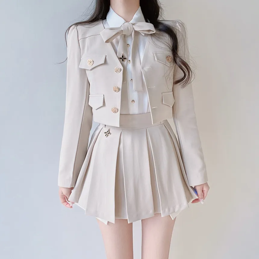 Vネックゴールドボタンクロップドフェイクポケットジャケット | mirangmirang | 詳細画像38