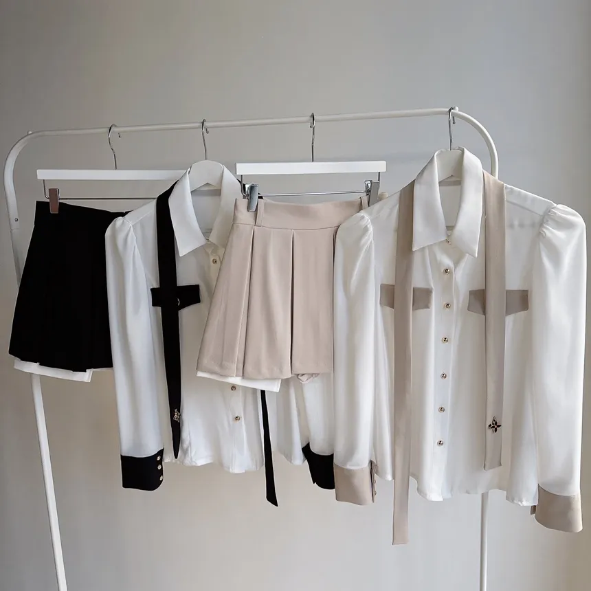 ゴールドボタンフェイクポケット長袖カラー配色ブラウスストラップ付 | mirangmirang | 詳細画像46