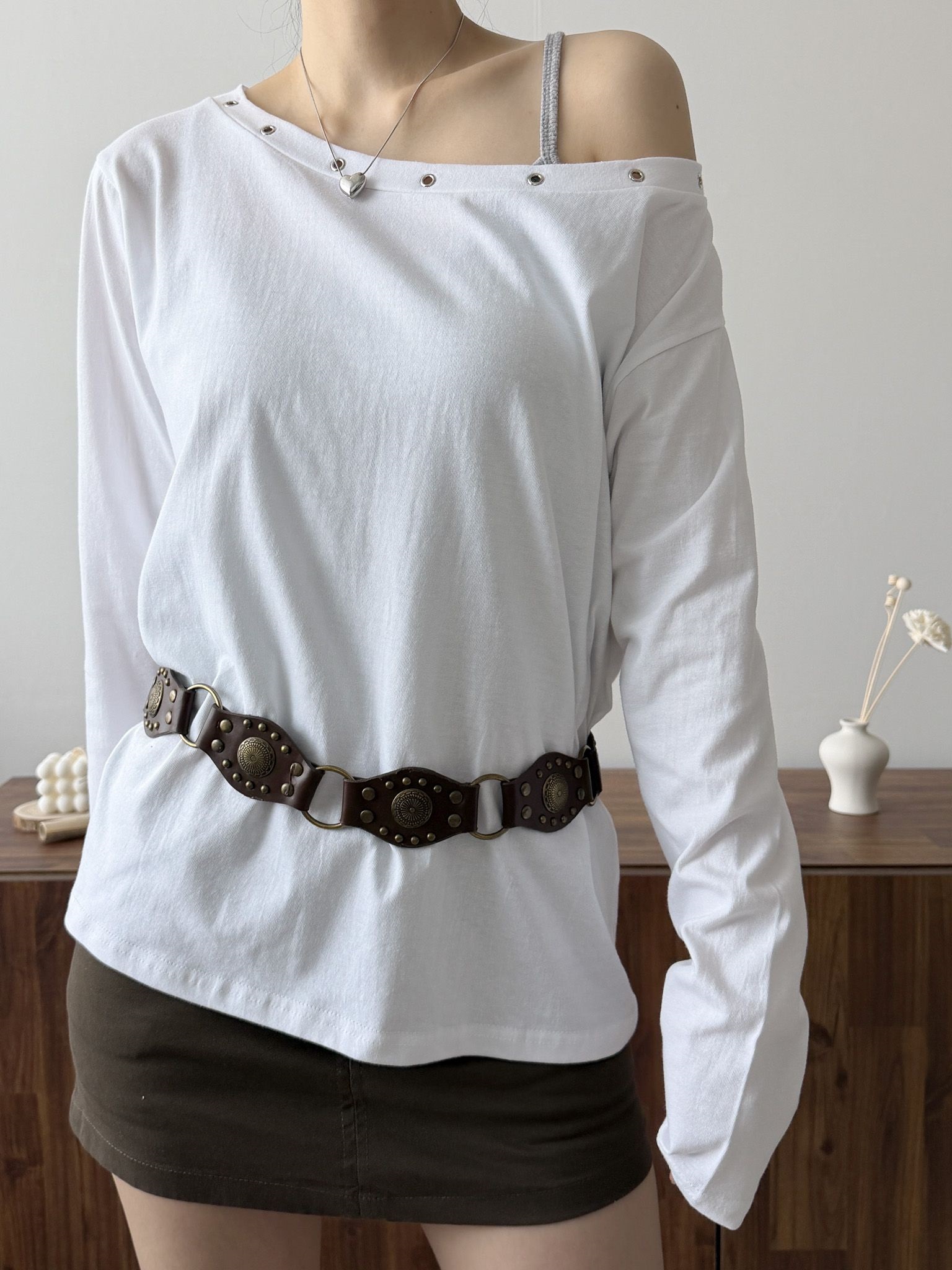 コットンラウンドネックベーシック長袖アイレットTシャツ | 詳細画像2