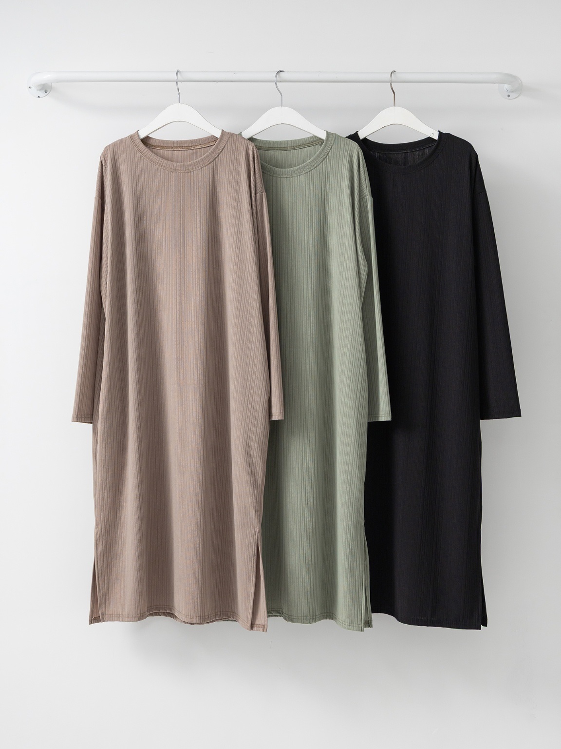 ラウンドネックリンクルボクシールーズ長袖ワンピース | 詳細画像18