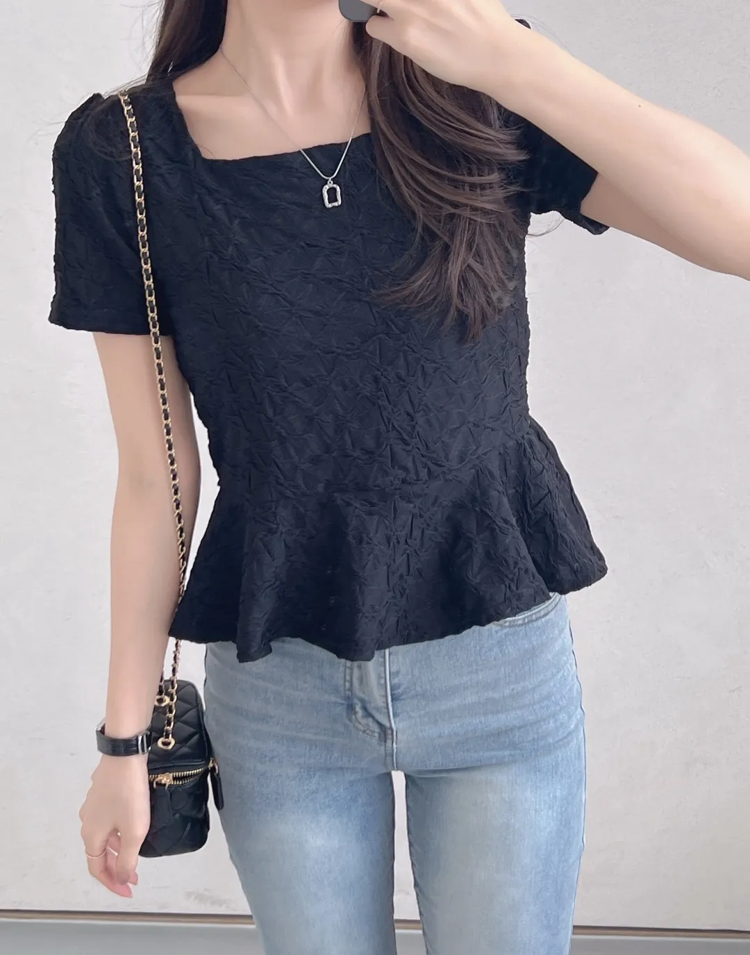 ラウンドネックスクエアネックフリルベーシック半袖Tシャツ | 詳細画像1