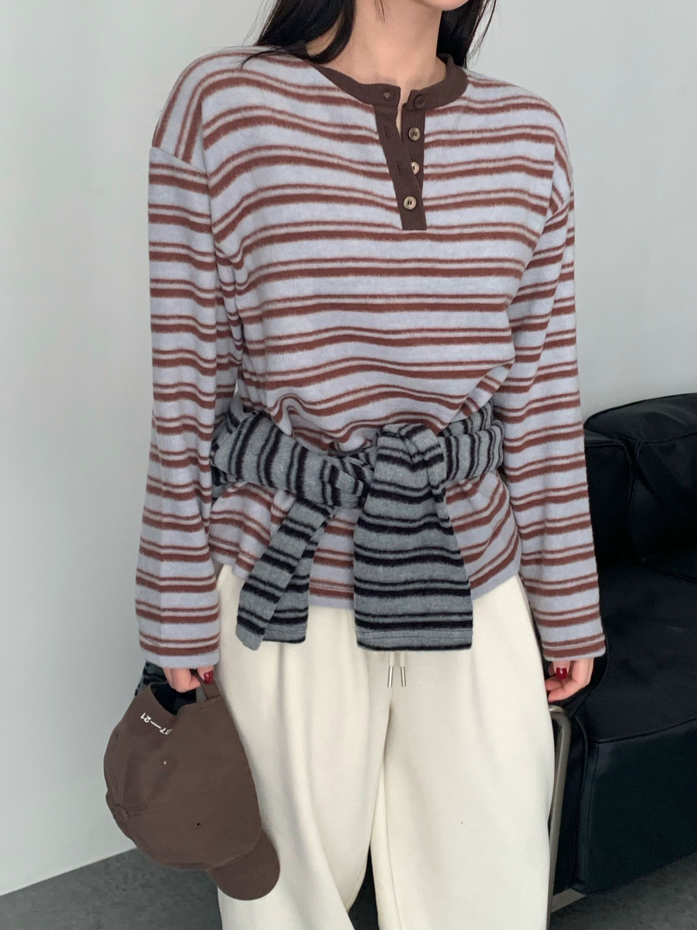 起毛ボタンラウンドネックルーズ長袖ボーダーTシャツ | 詳細画像3