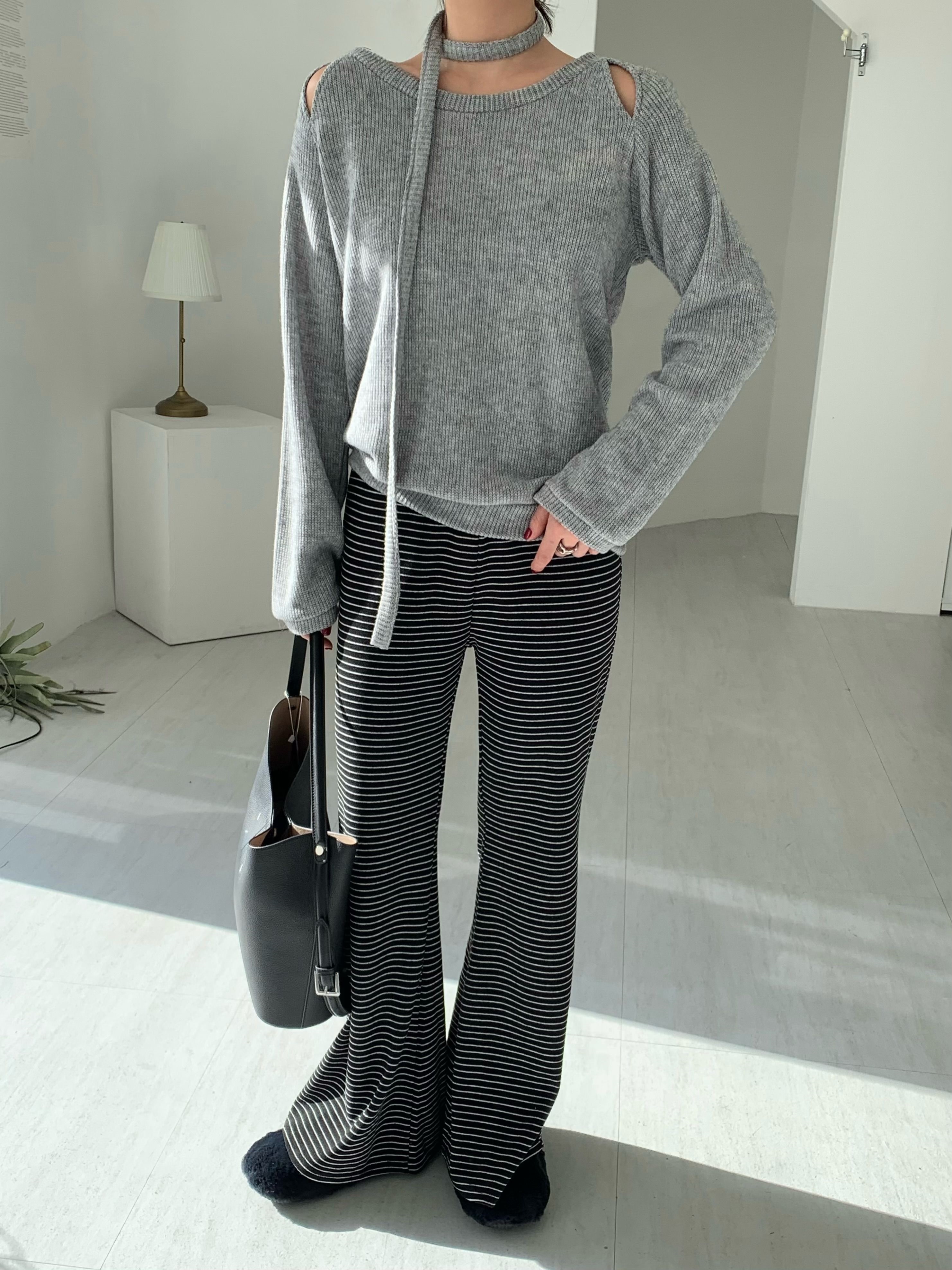 リブウール混スリットルーズ長袖ニットストラップ付 | 詳細画像2