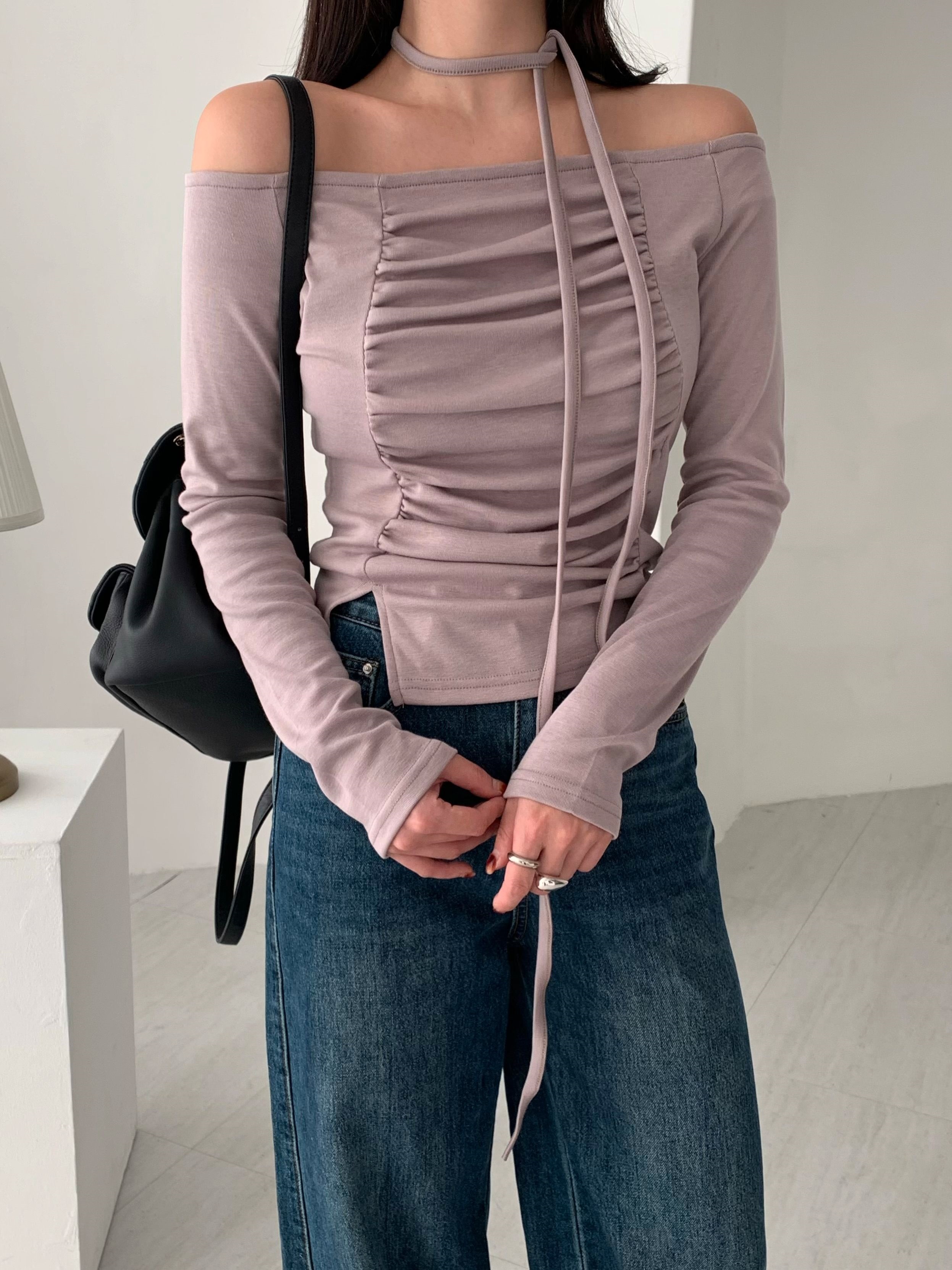 裏起毛オフショルダーシャーリングスリット長袖Tシャツストラップ付 | 詳細画像2